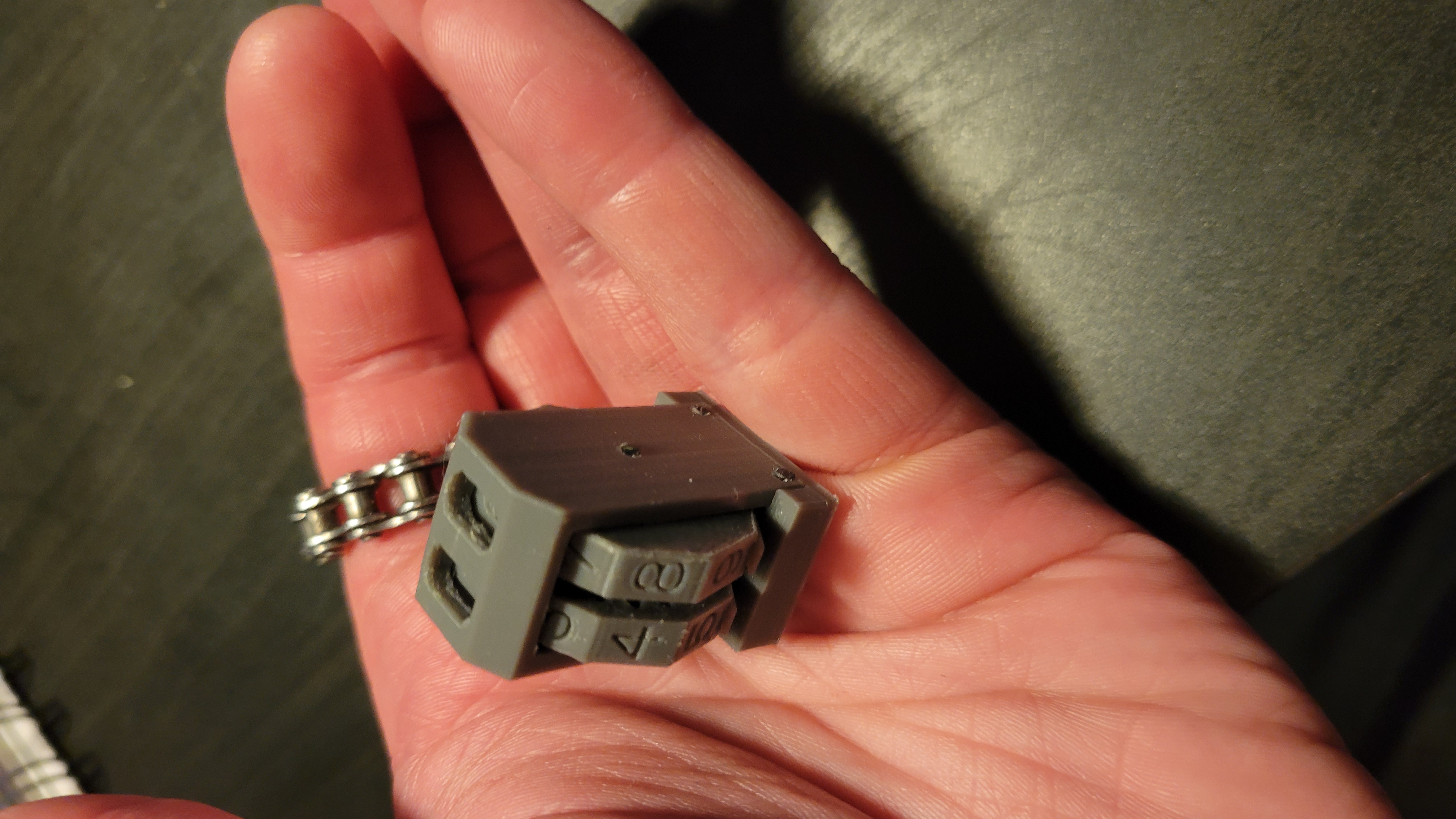 Compact Counter for DnD or MtG