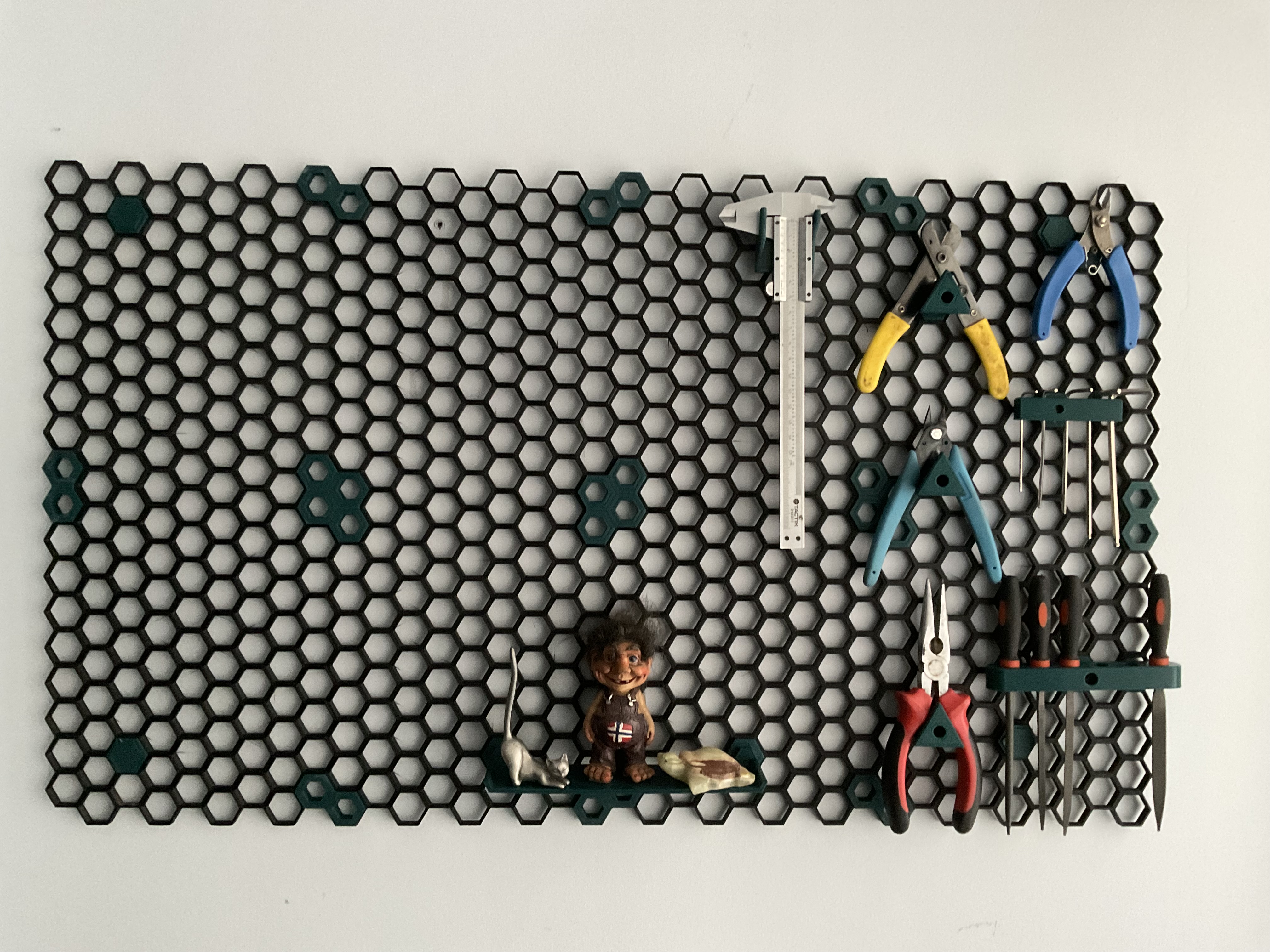 M4 Honeycomb Storage Wall Accessories