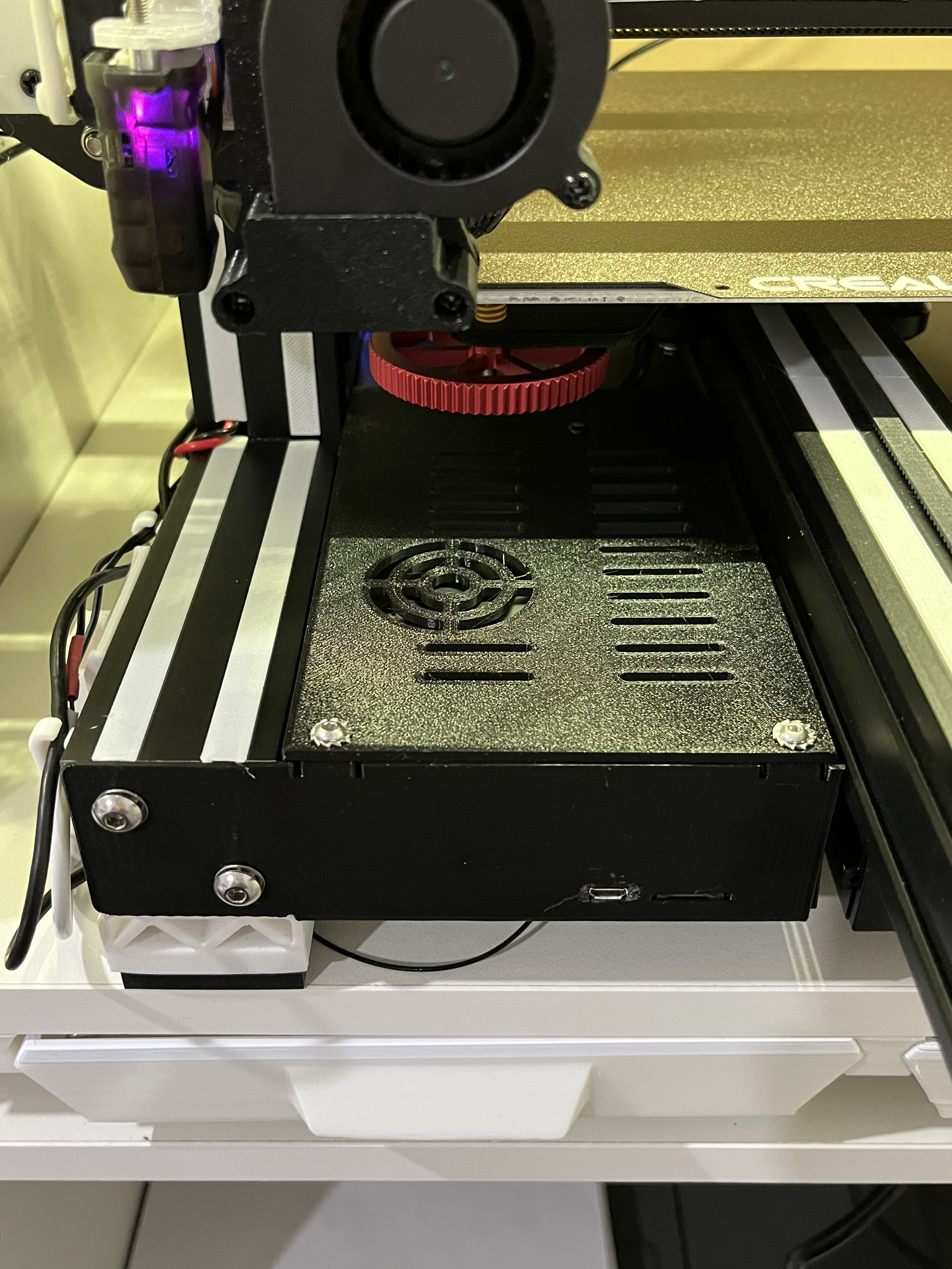 Manta E3EZ enclosure - Ender 3 V2 (Top lid version) 3D model thumbnail
