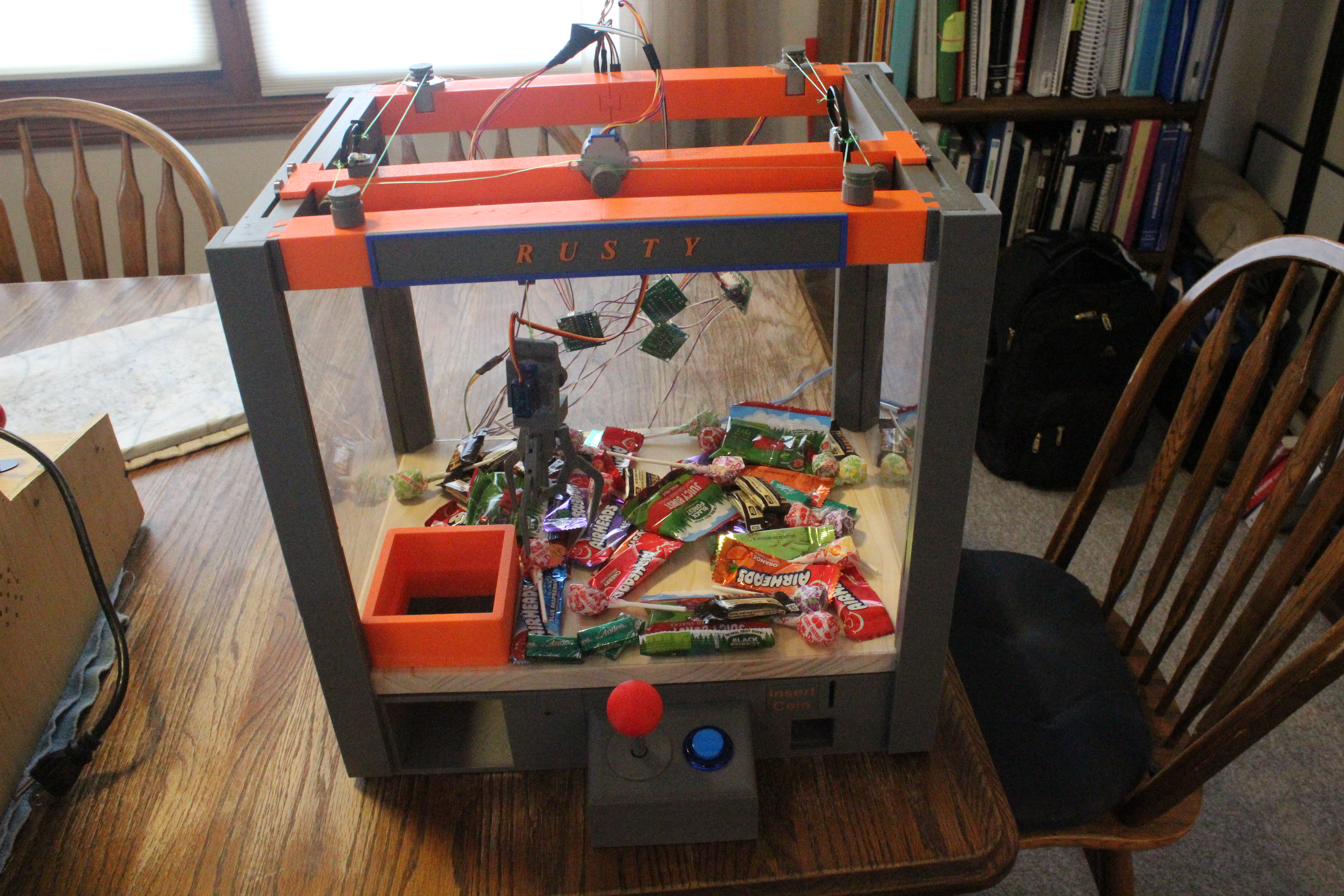 Miniatura 4 do modelo 3D 3D Printed Claw Machine