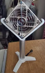 Desktop stand for Noctua NF-A9 5V fan