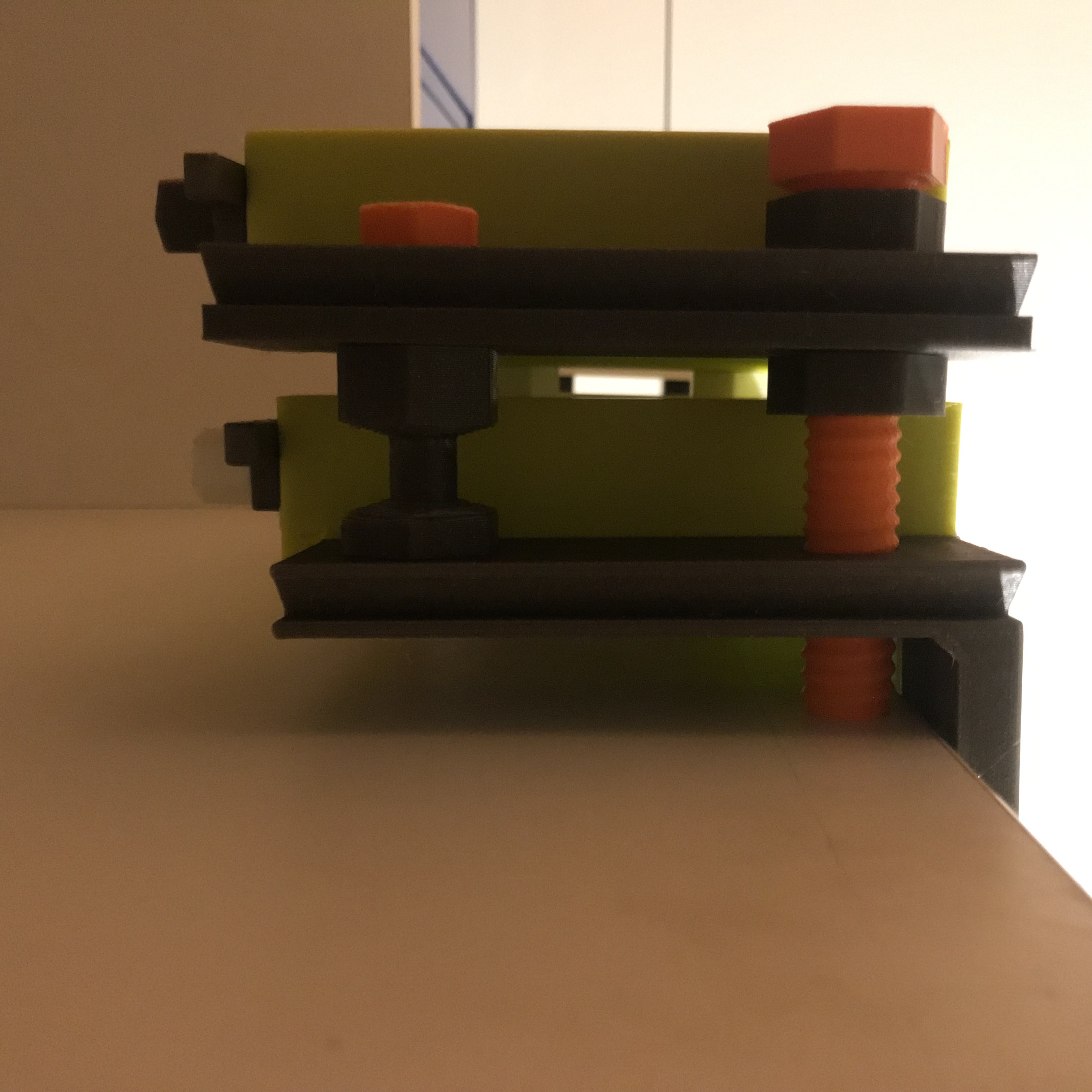 Under the Desk Clamp Drawer by Fernanda Ramos TimeLapse para