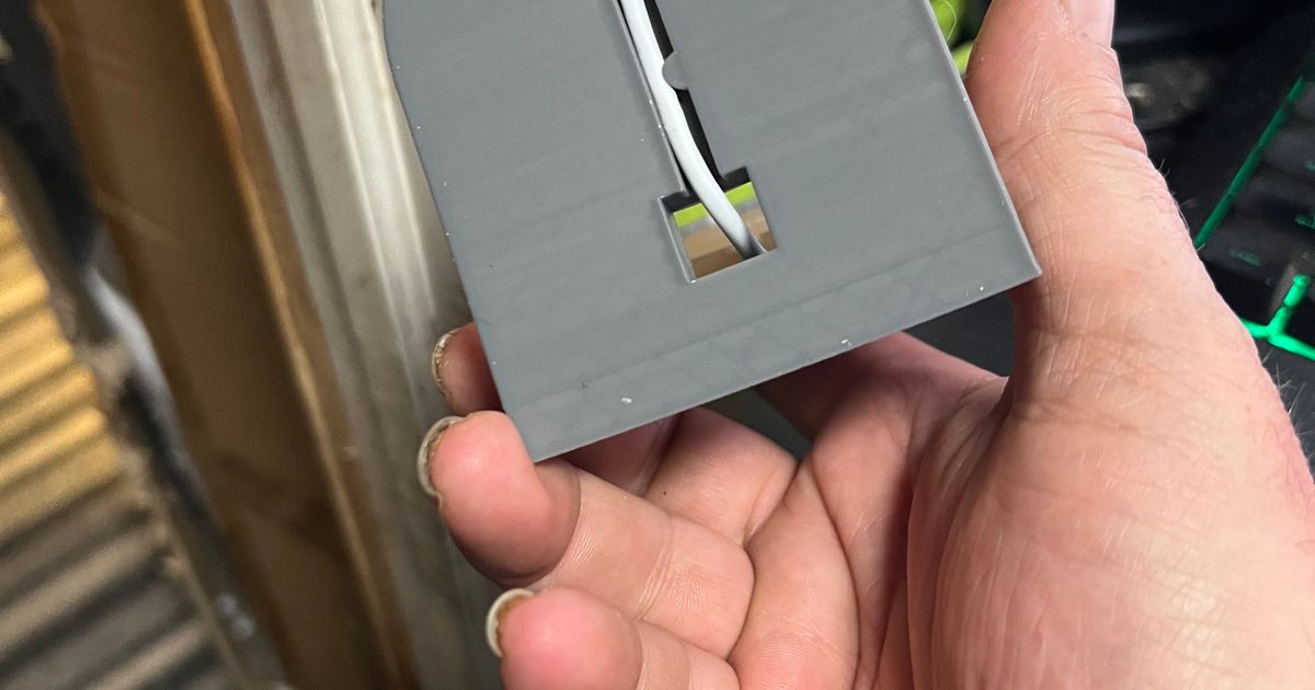 Nano Juice wireless charger stand by Don Download free STL model