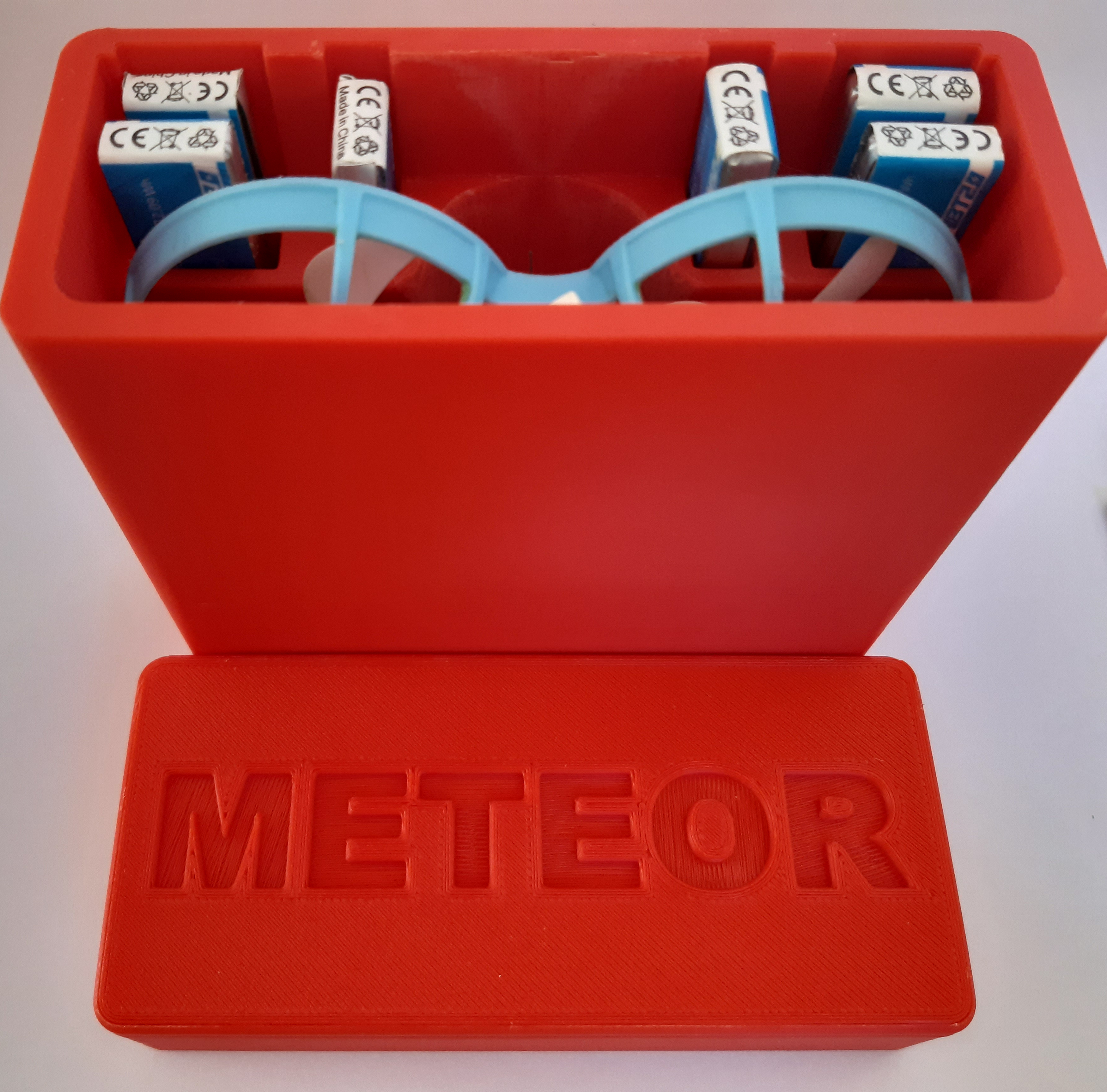 Meteor 75 pro & batteries box