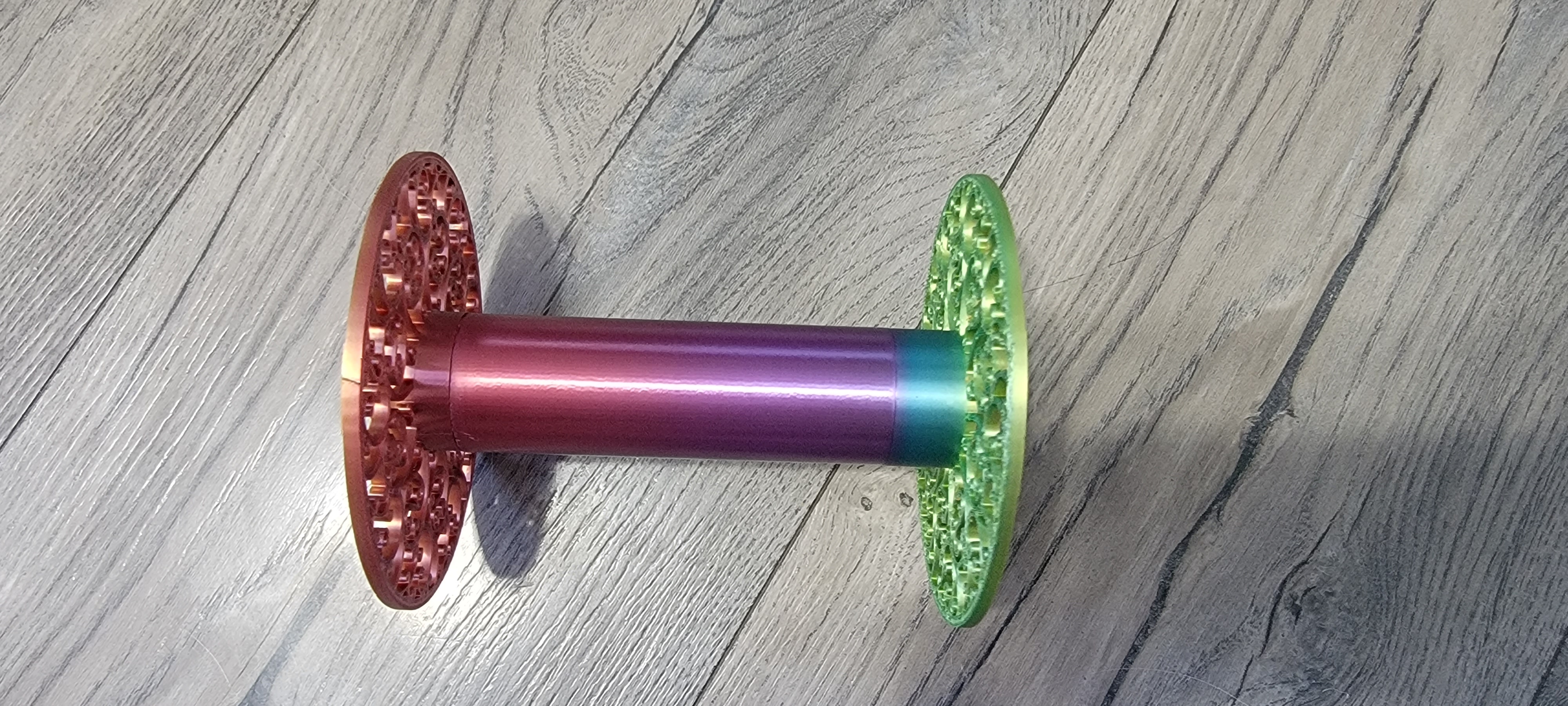 EE6 (Electric Eel 6) Filigree Bobbin