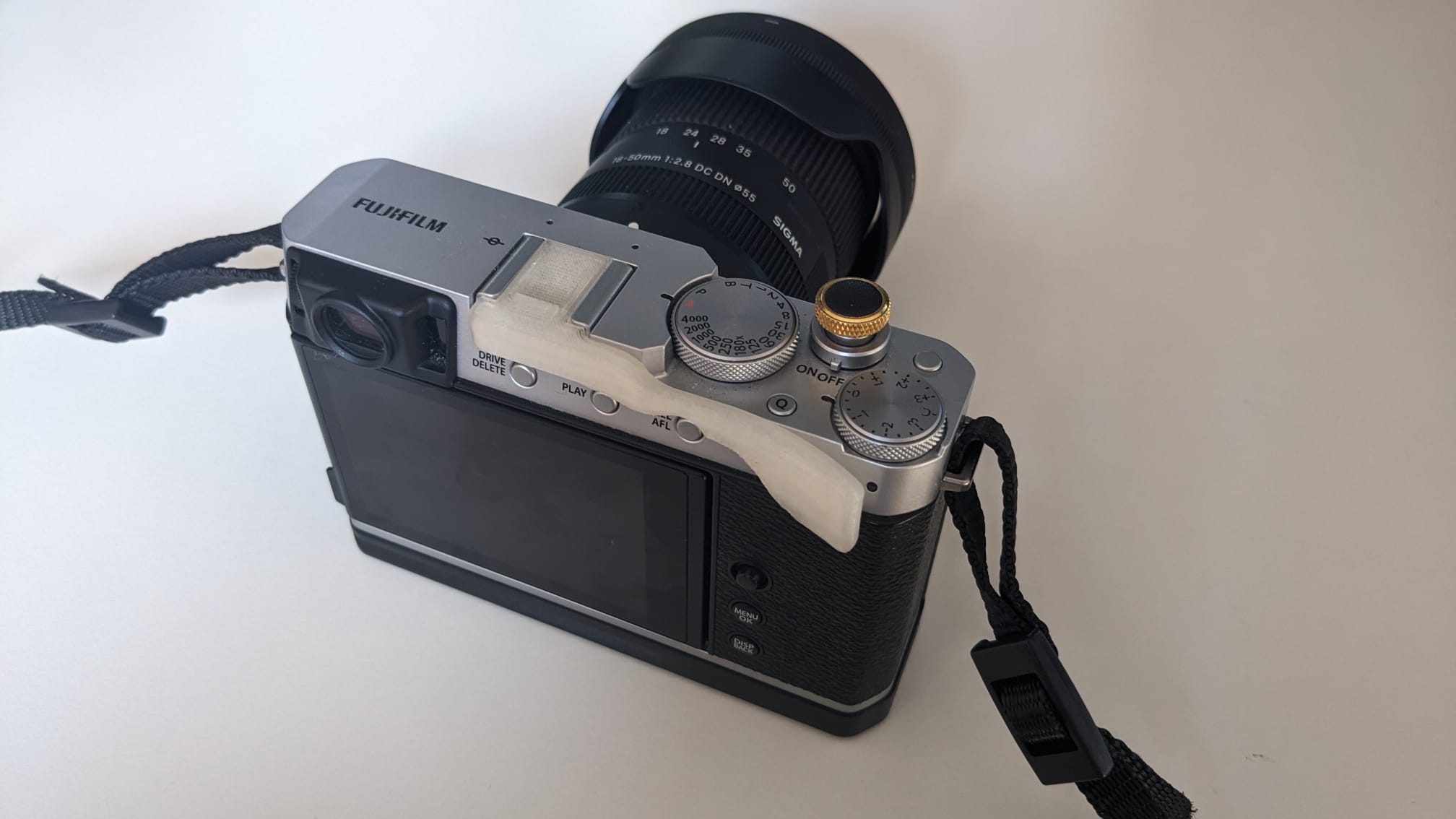 Fujifilm X-E4 thumbgrip