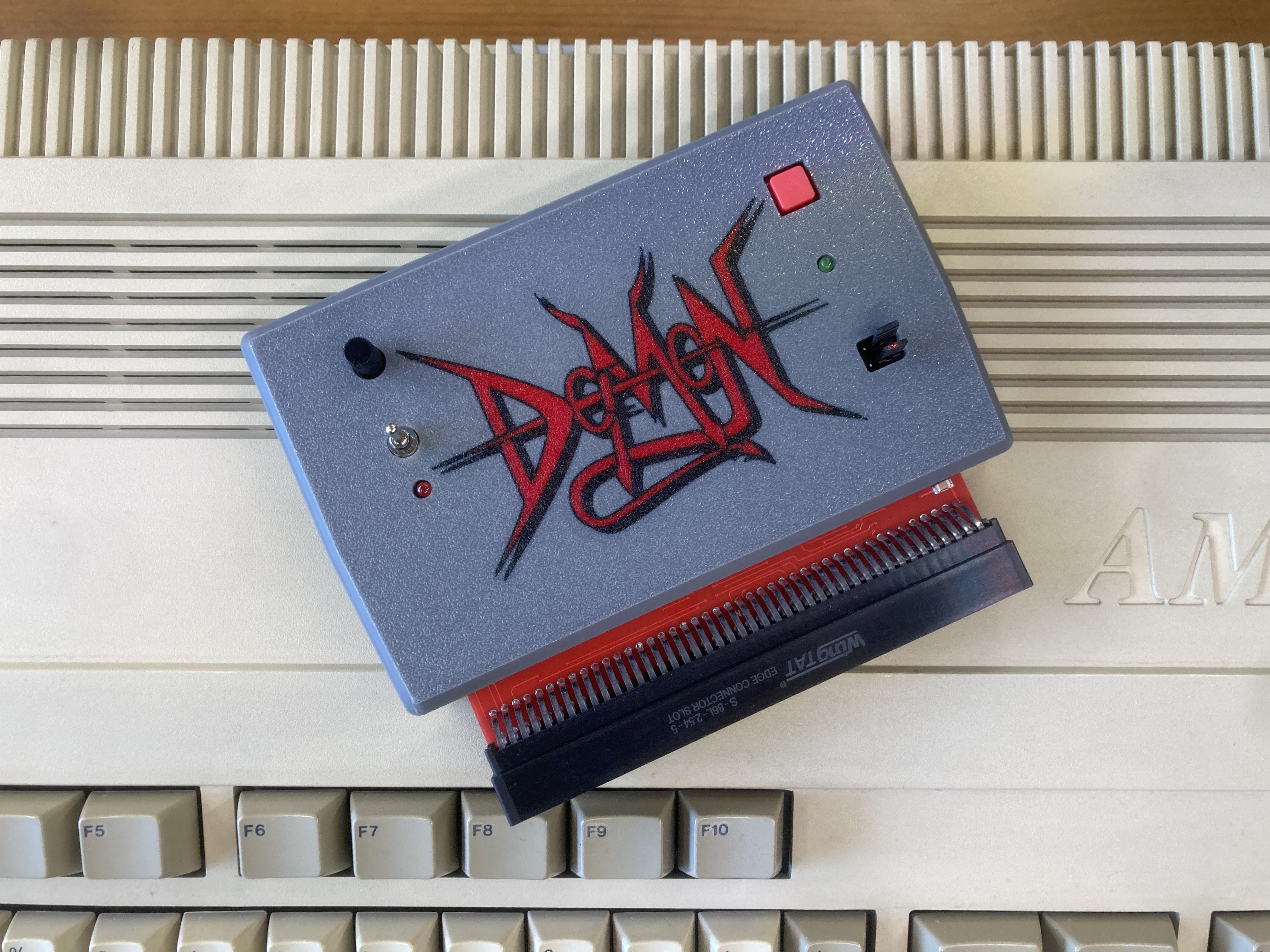 Amiga DeMoN (Action Replay 5) - Case
