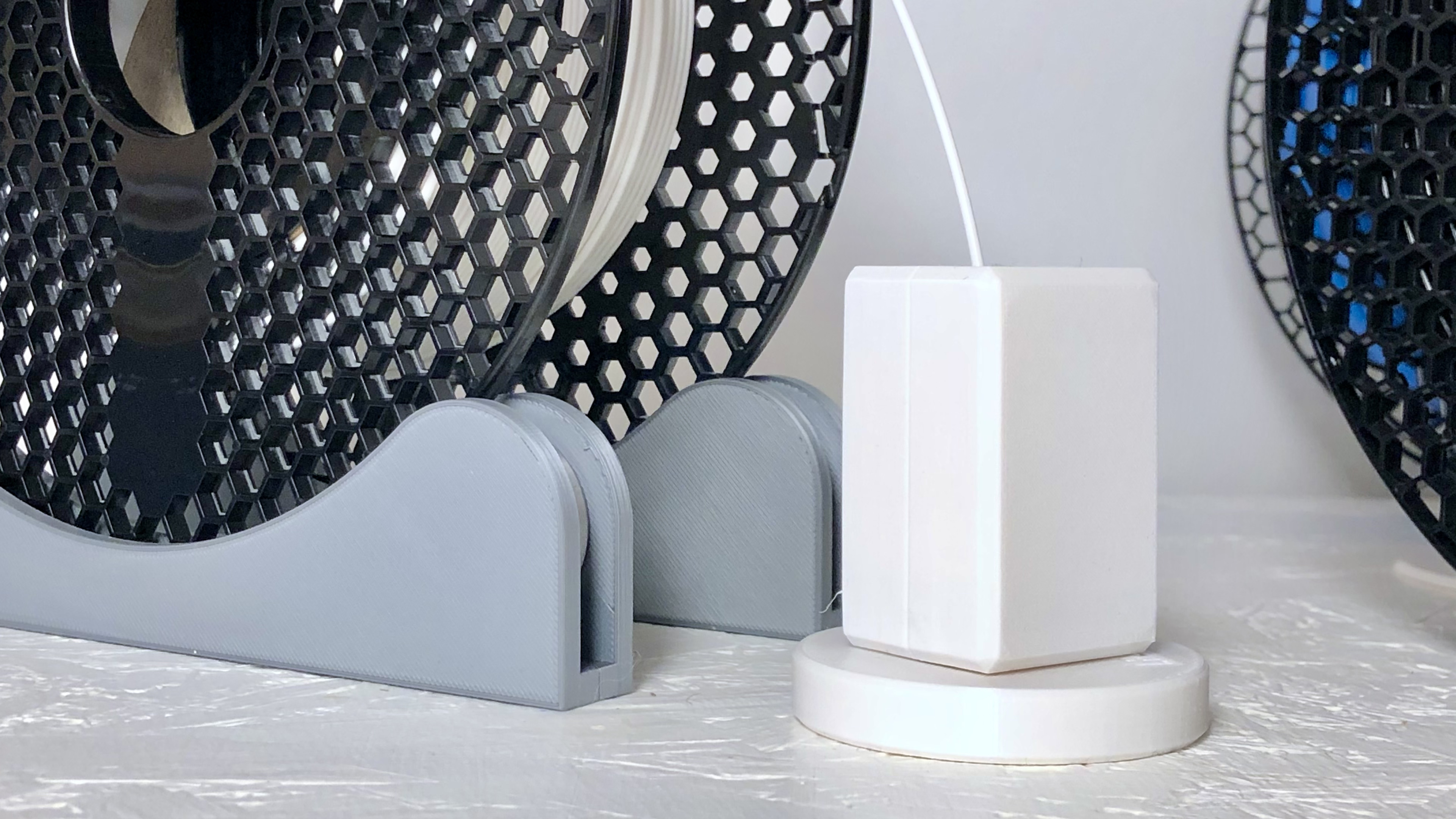 Filament Feeder with Attached Filter by Metikumi | Download free STL ...