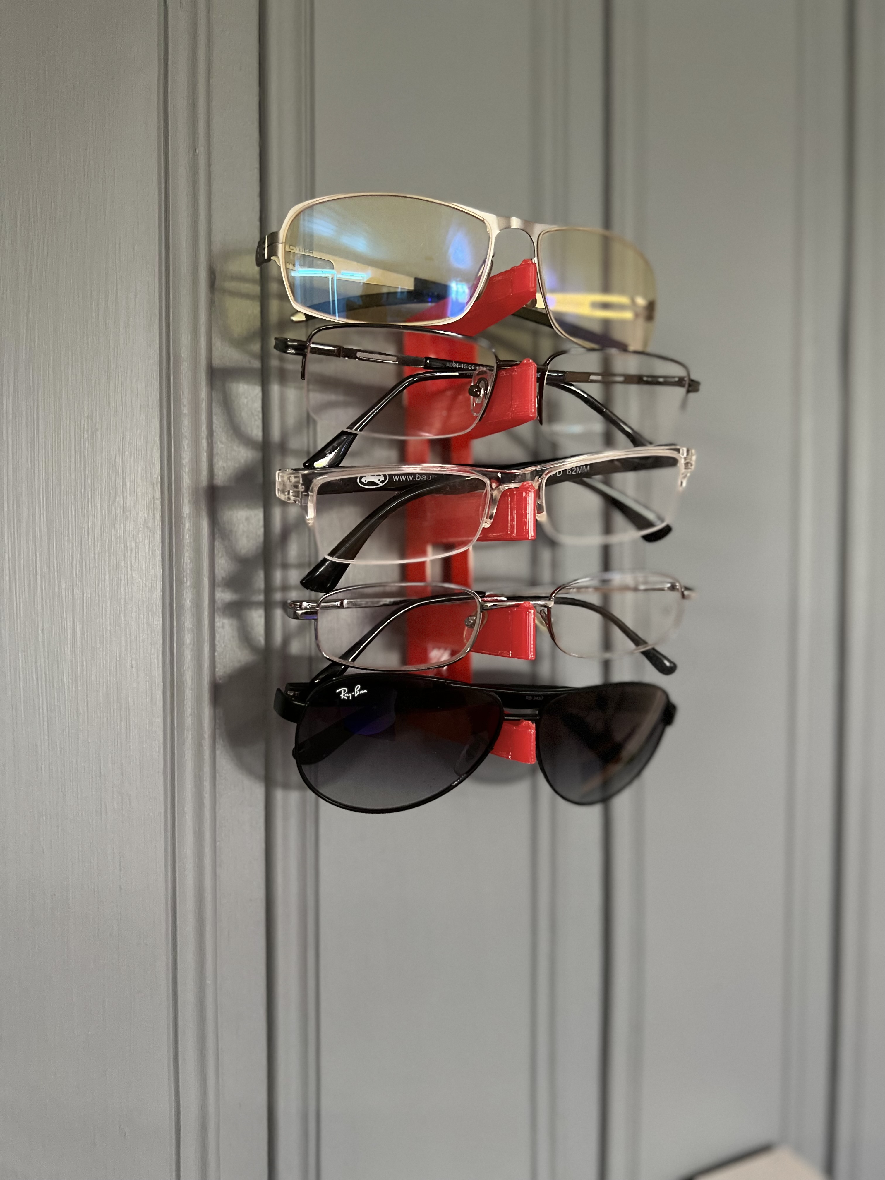 Fast printing wall mounted glass holder for 5 glasses by olsenge