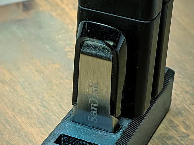 Simple 5x USB Stand