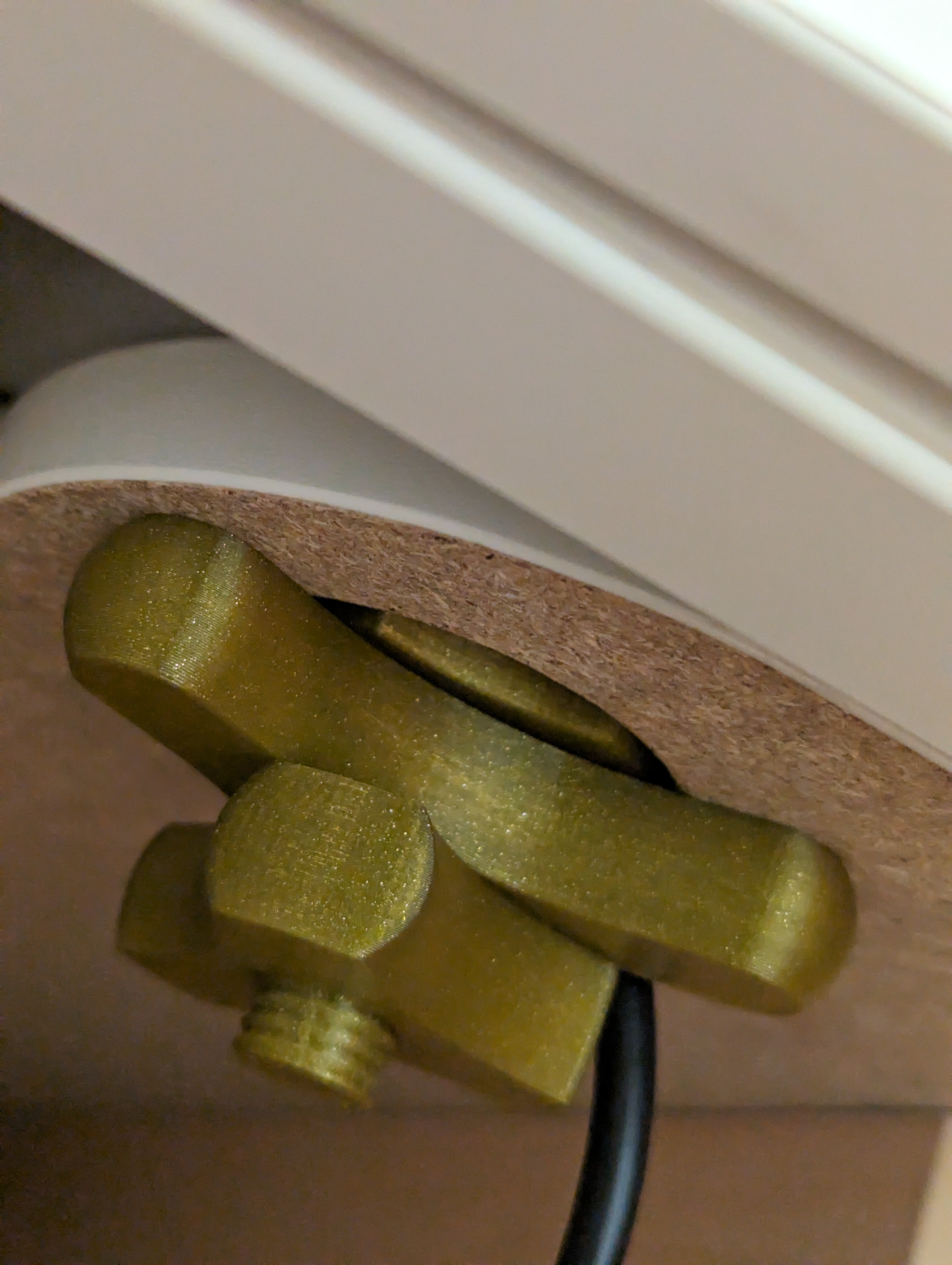 Bed Sheet Clamp