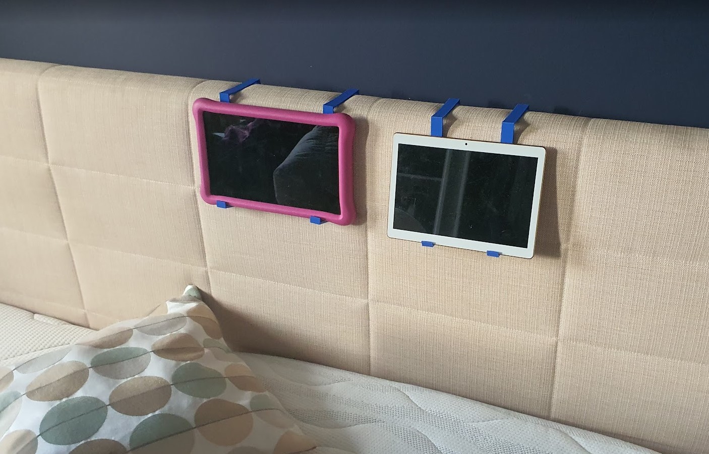Tabletholder