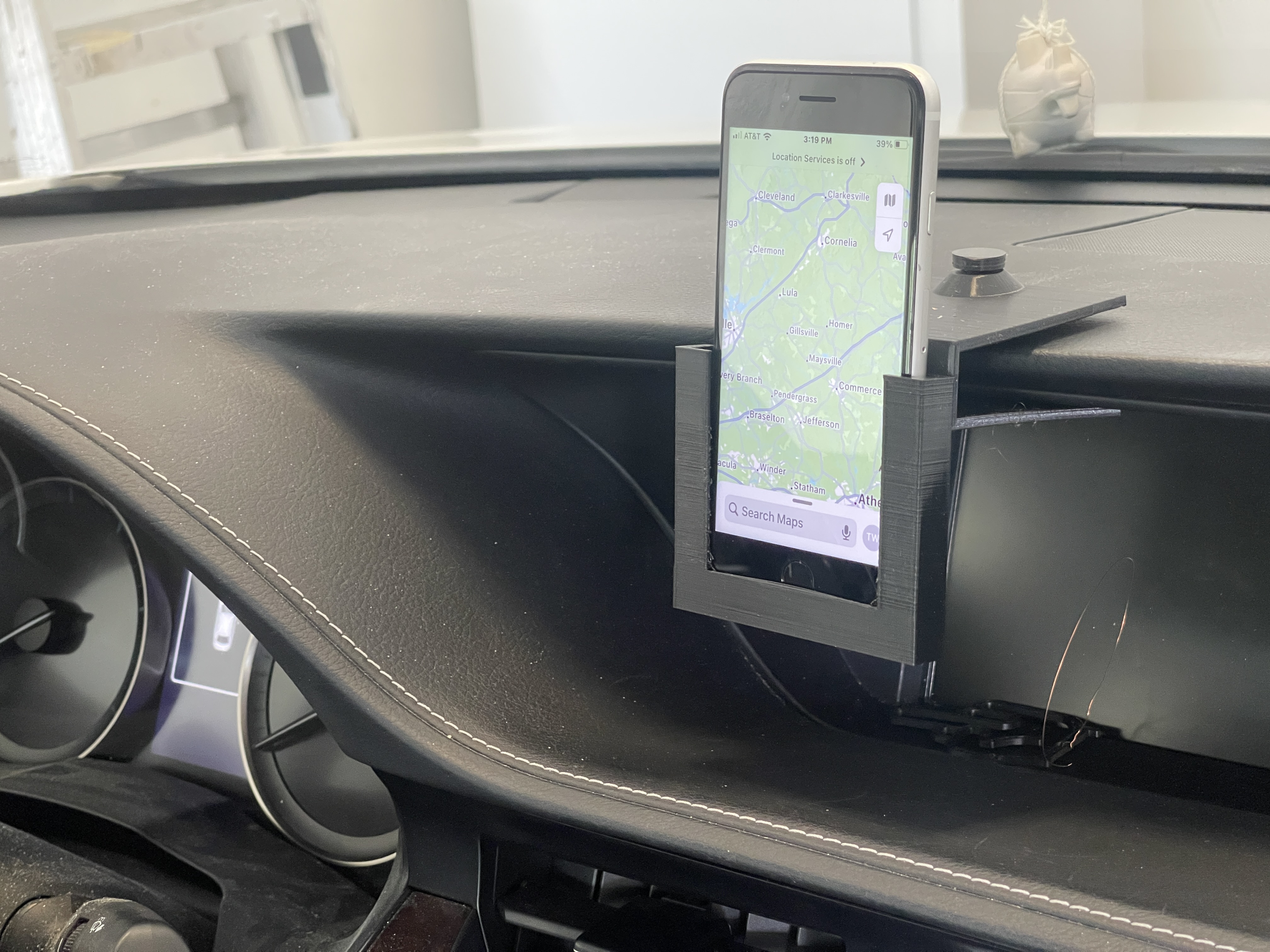 iPhoneMountForCar(Smaller)