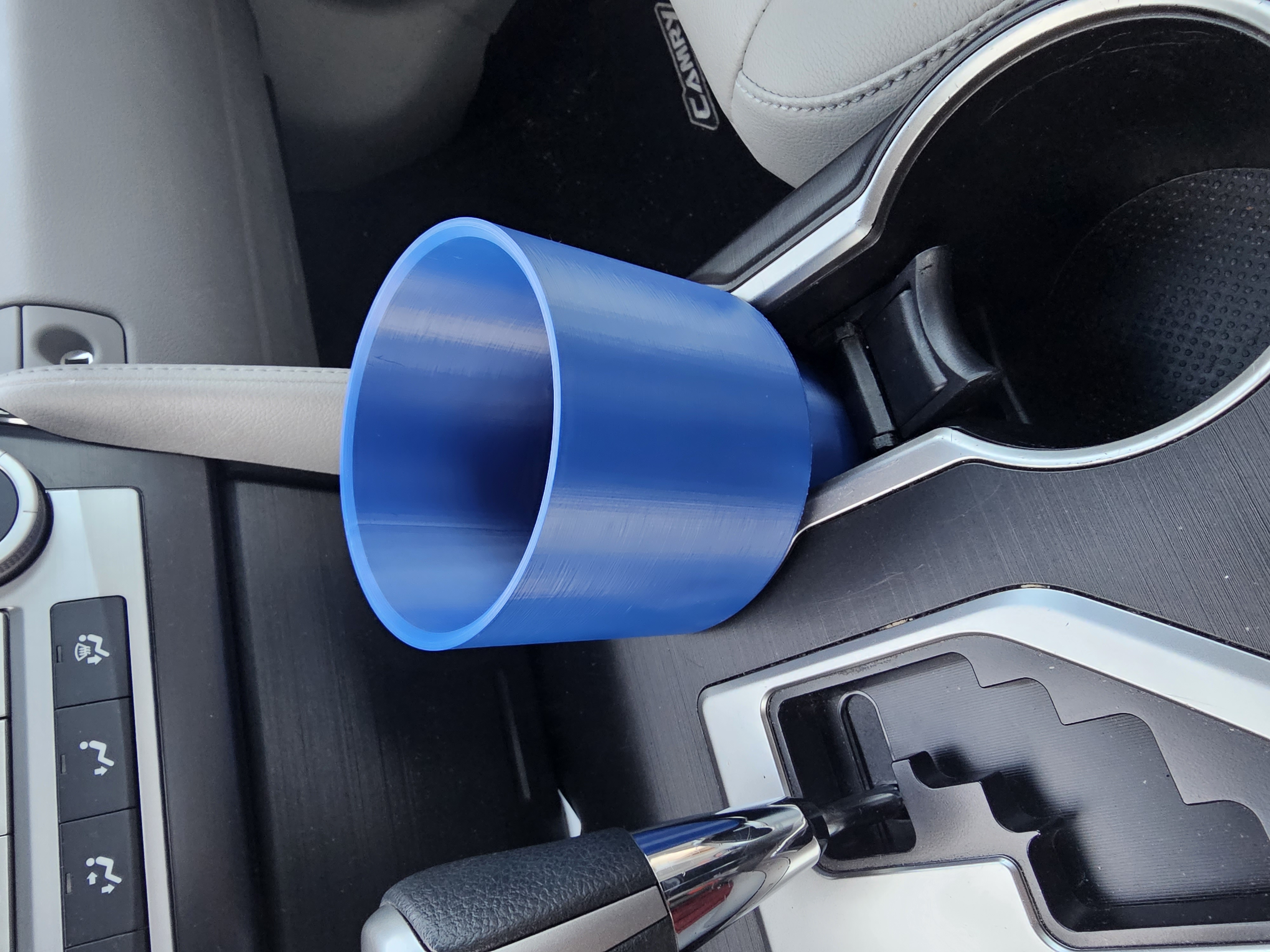 Parametric cup holder adapter