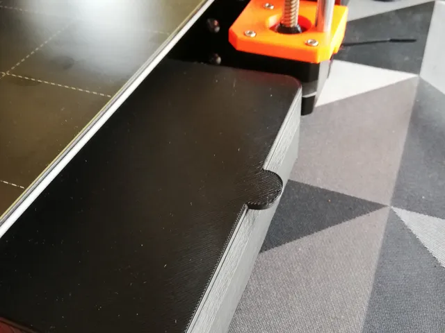 Sideboxlid with handle