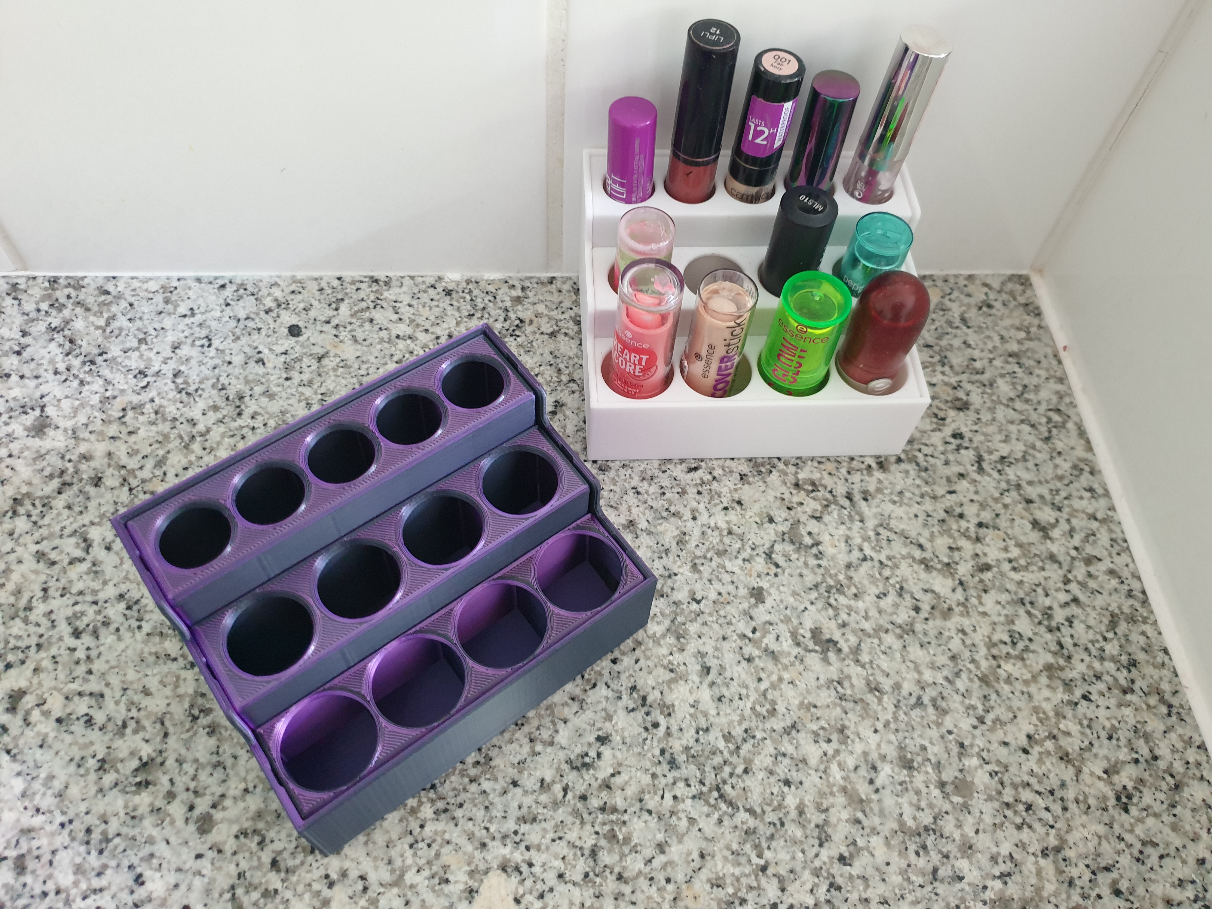 Display stand for cosmetics