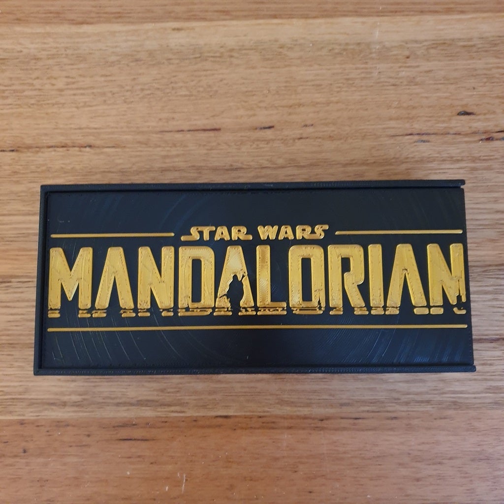 Miniatura 2 do modelo 3D Mandalorian Chess Set and display box