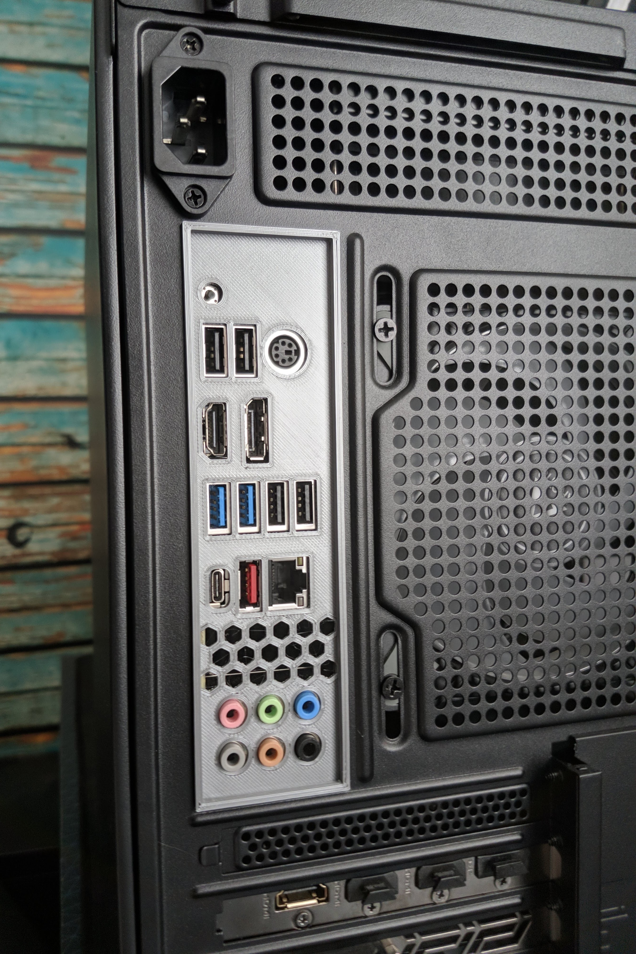 MSI Pro Z690A Rear IO Shield by Weissnix4711 Download free STL model