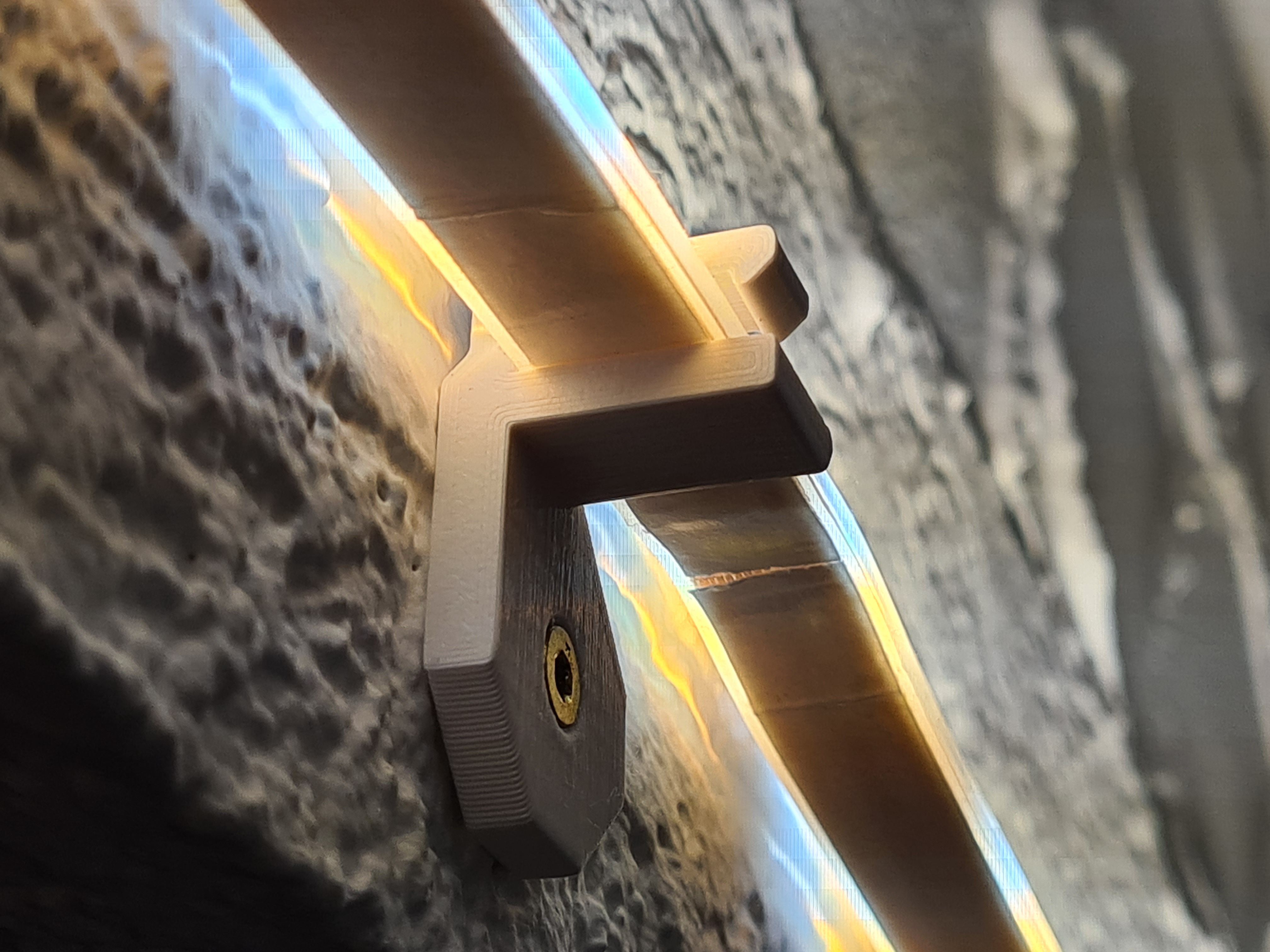 90° Clamp Wall Mount for Philips Hue Lightstrips and PSU