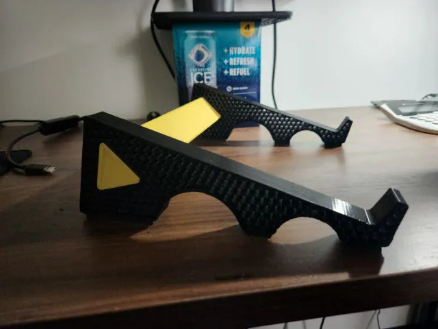 laptop stand middle brace