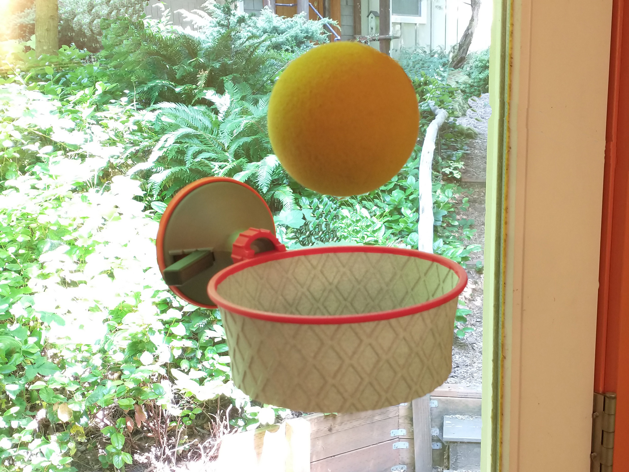 Vacuum Clamp for Nerf Ball Hoop