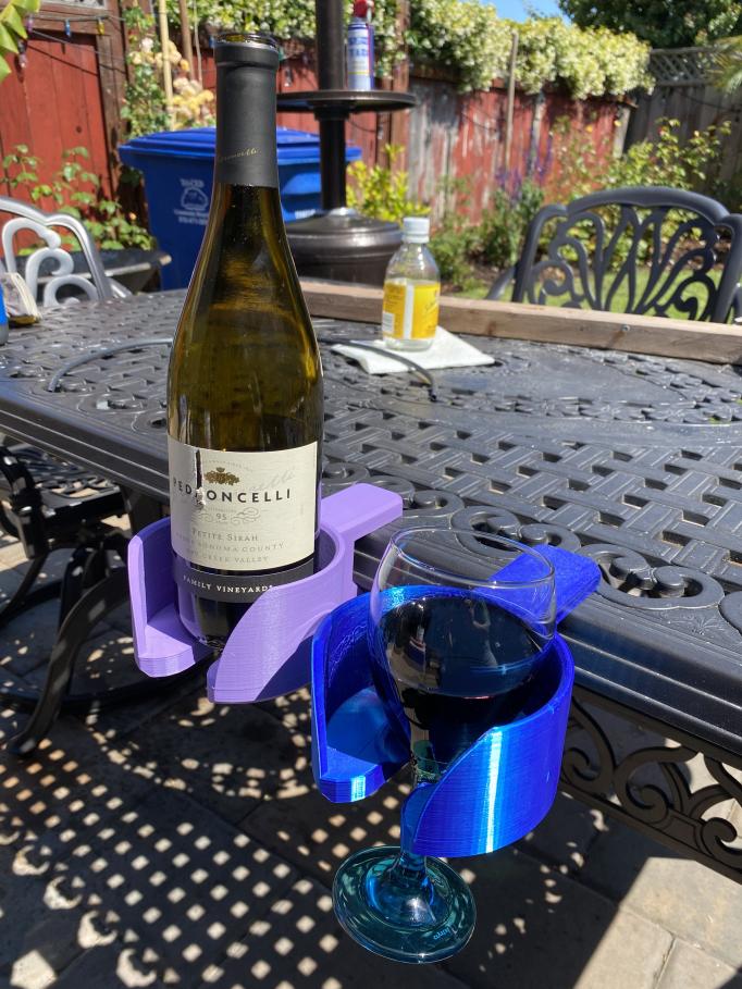 Wine Clamp Holder by jonozilla Download free STL model