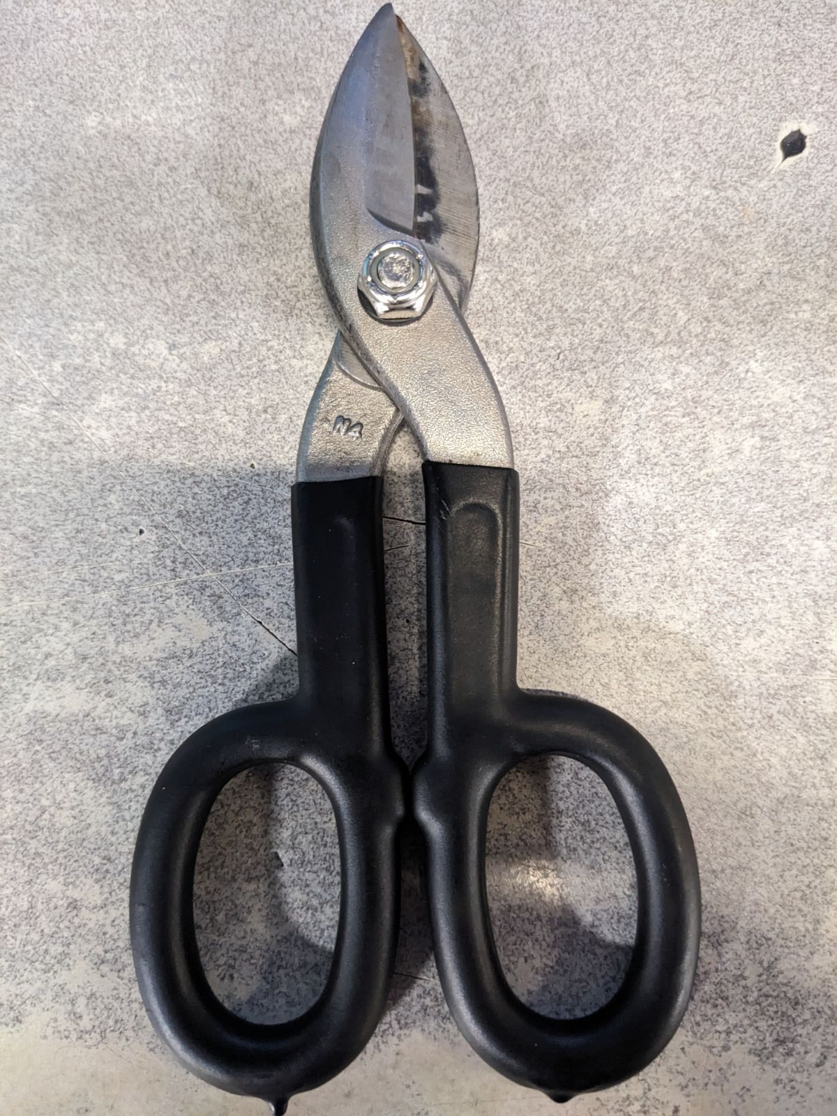 Industrial cutting shears belt holder by Acedra2 Download free STL
