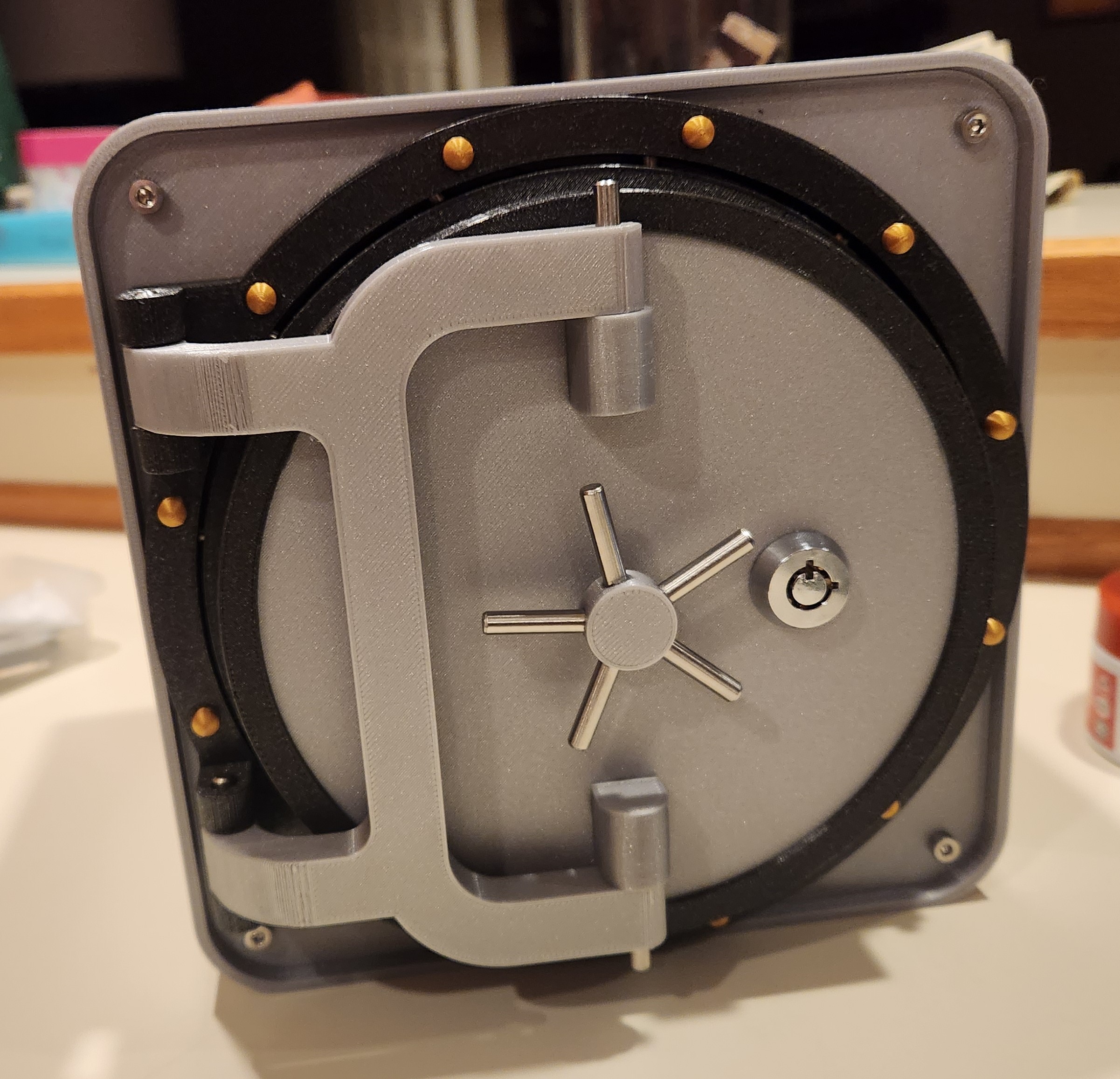 Miniatura 6 do modelo 3D Vault Safe Box with Lock