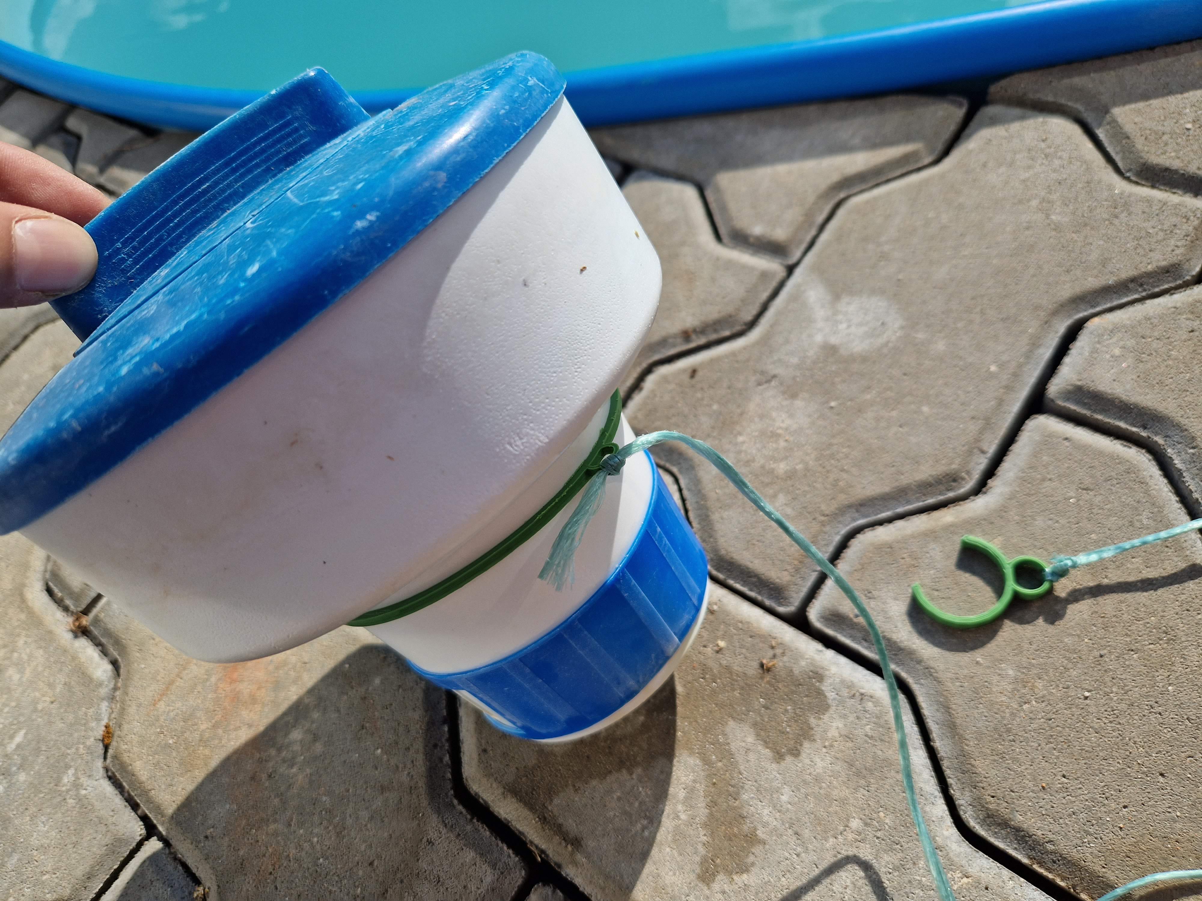 Pool Chlorine Tablet Dispenser Holder by Ondra Download free STL