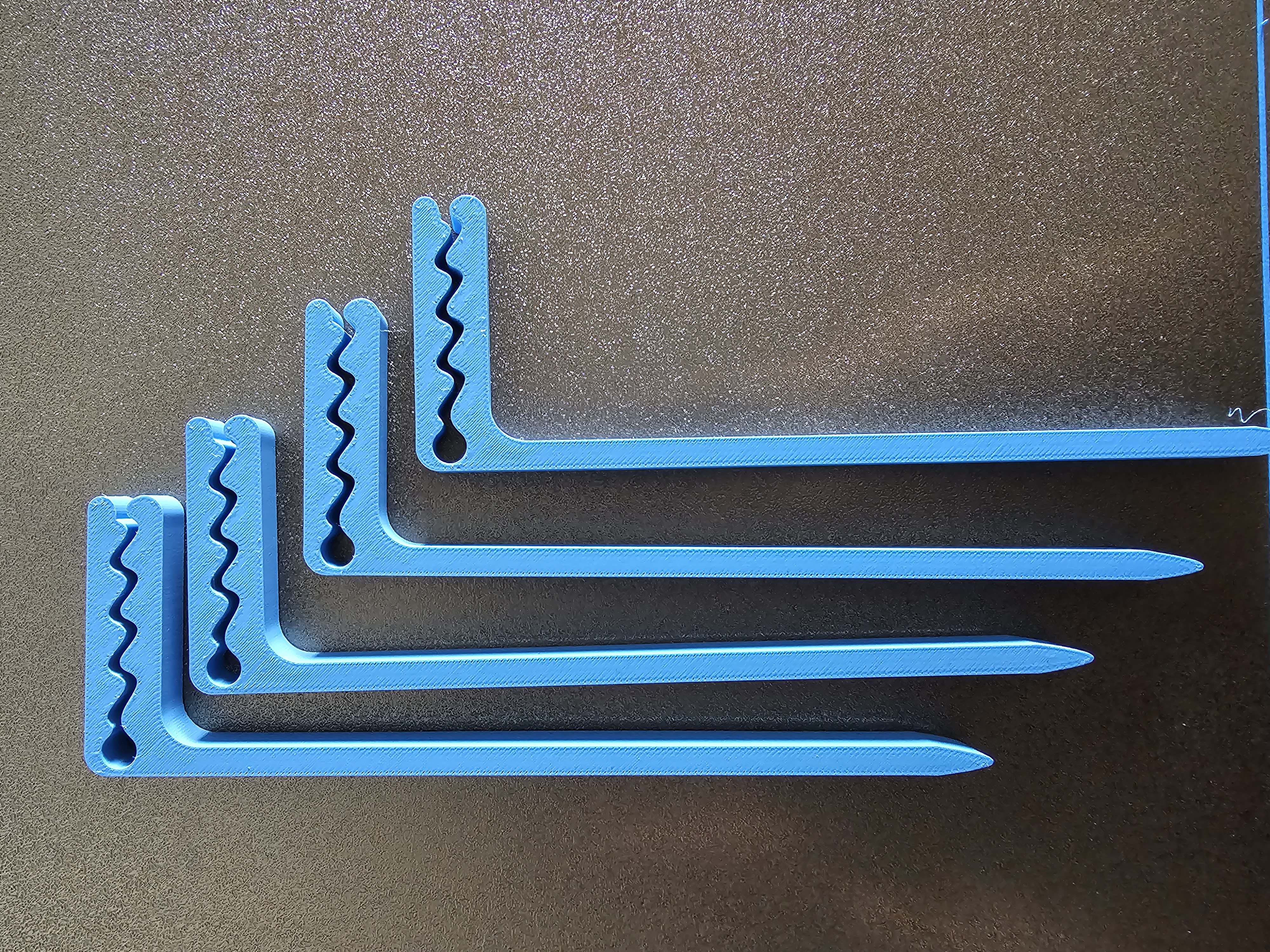 Beach towel/blanket holder/peg