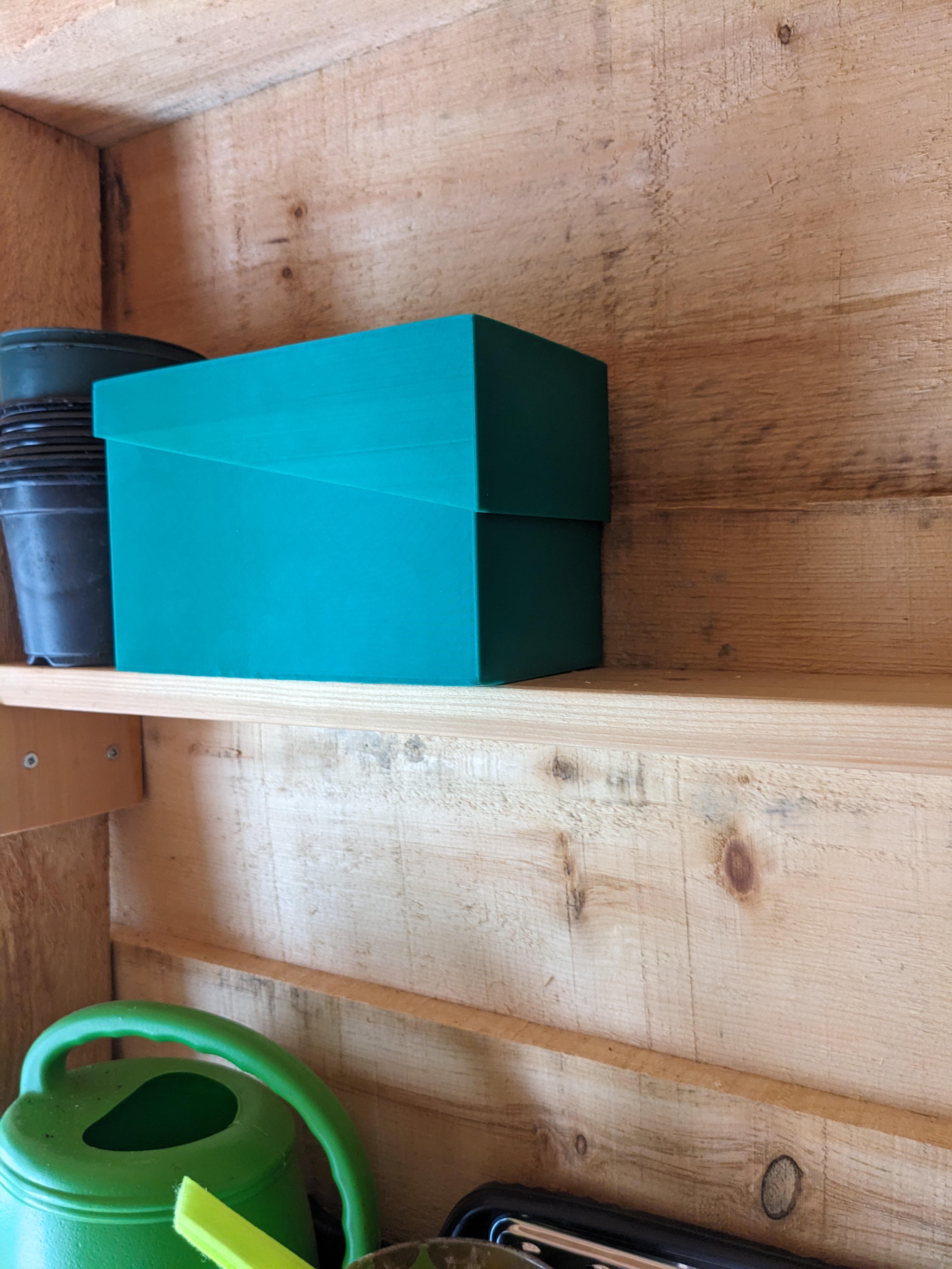 Seed box