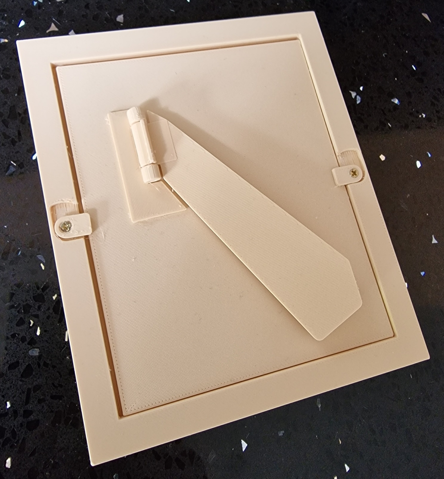 Small Picture Frame with hinged rear stay by jeepers01 Download free