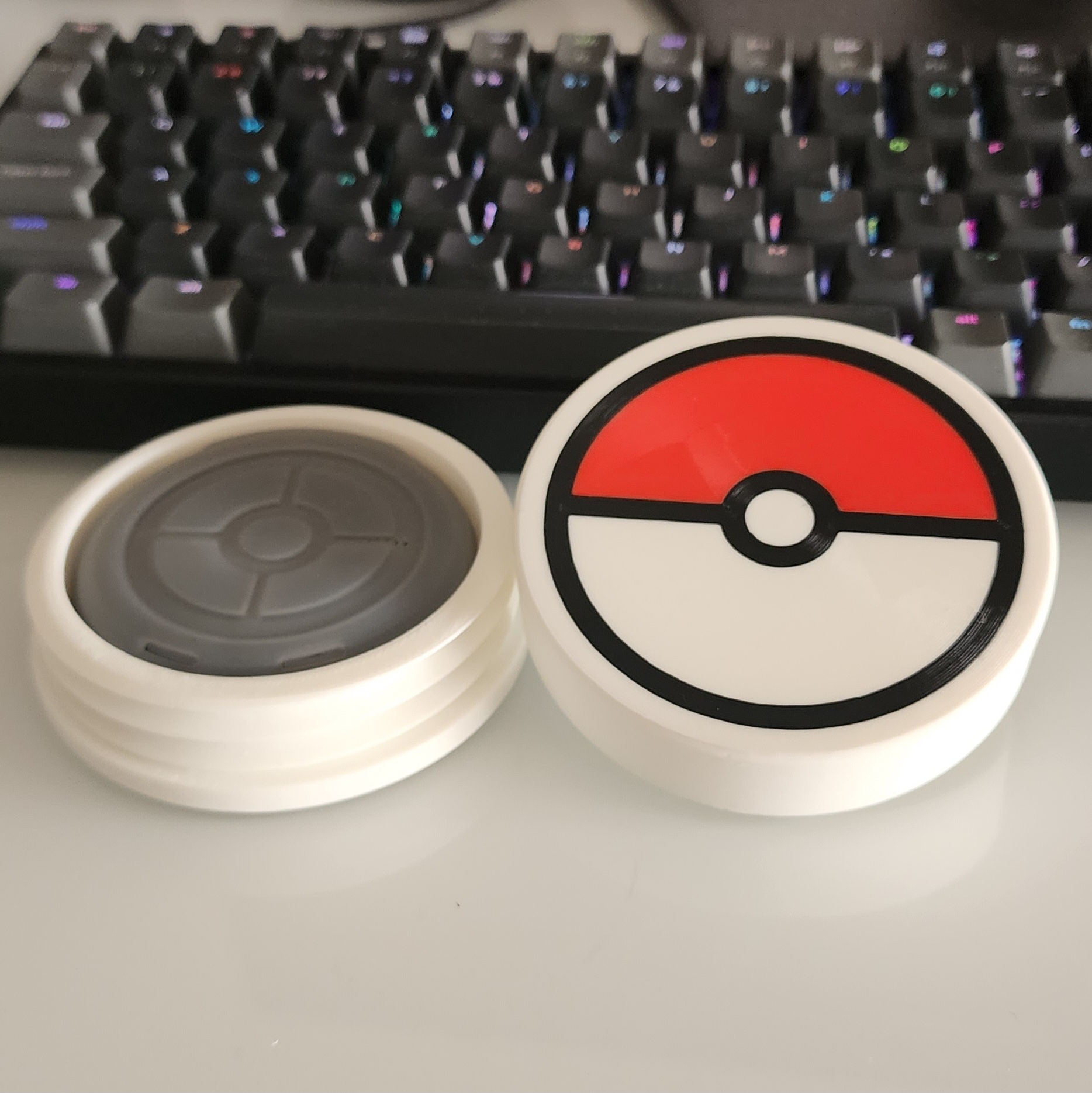 Megacom DuoMon Pokeball Case by PosterBored | Download free STL model ...