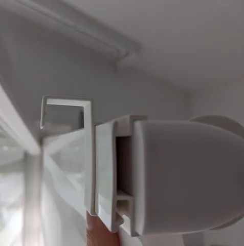 Window mounting clip for blinds