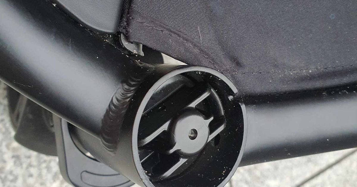 Joie Litetrax wheel cover plastic by Mila0602 Download free STL model