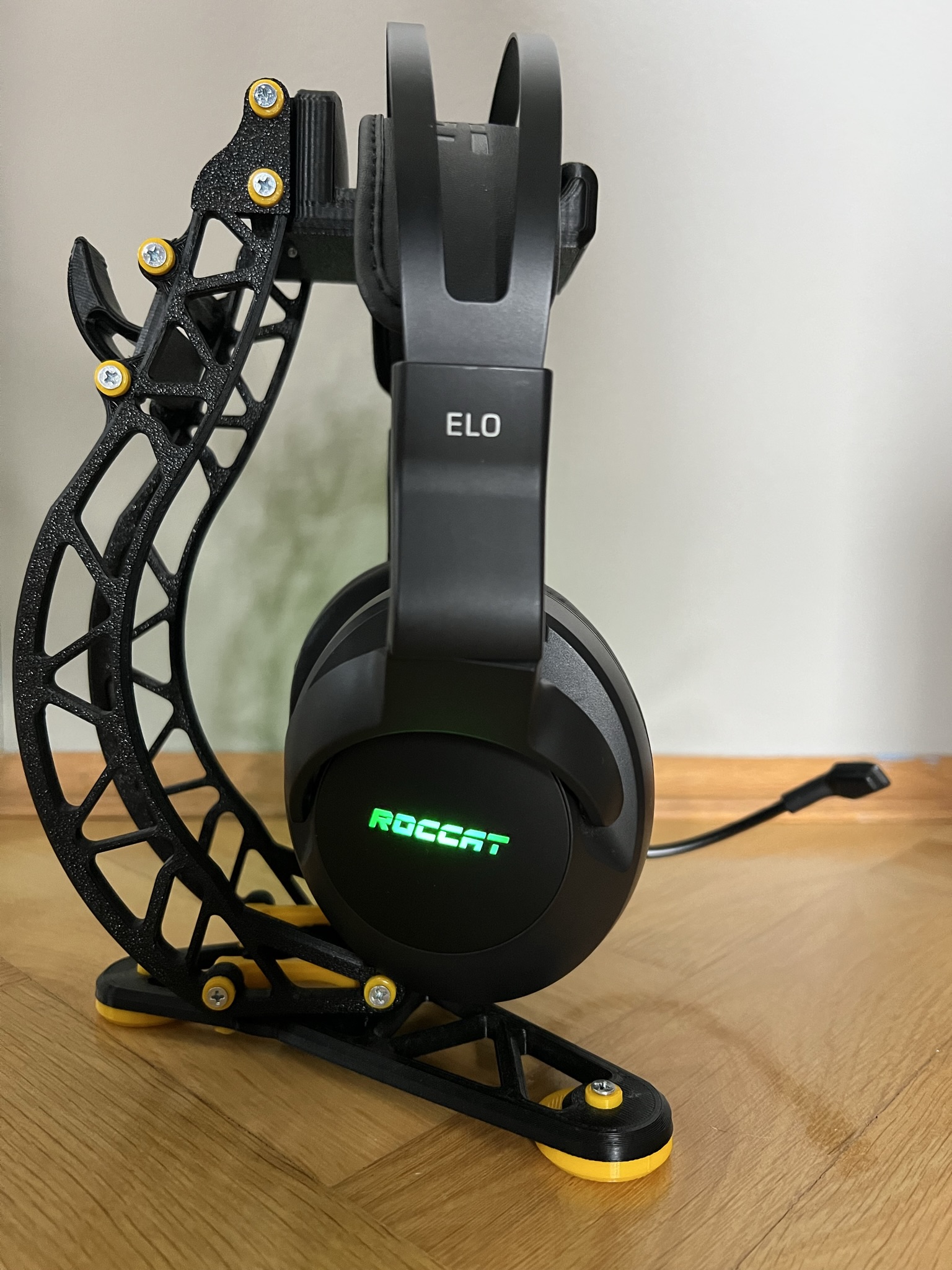 Miniatura 4 do modelo 3D Headphone Stand