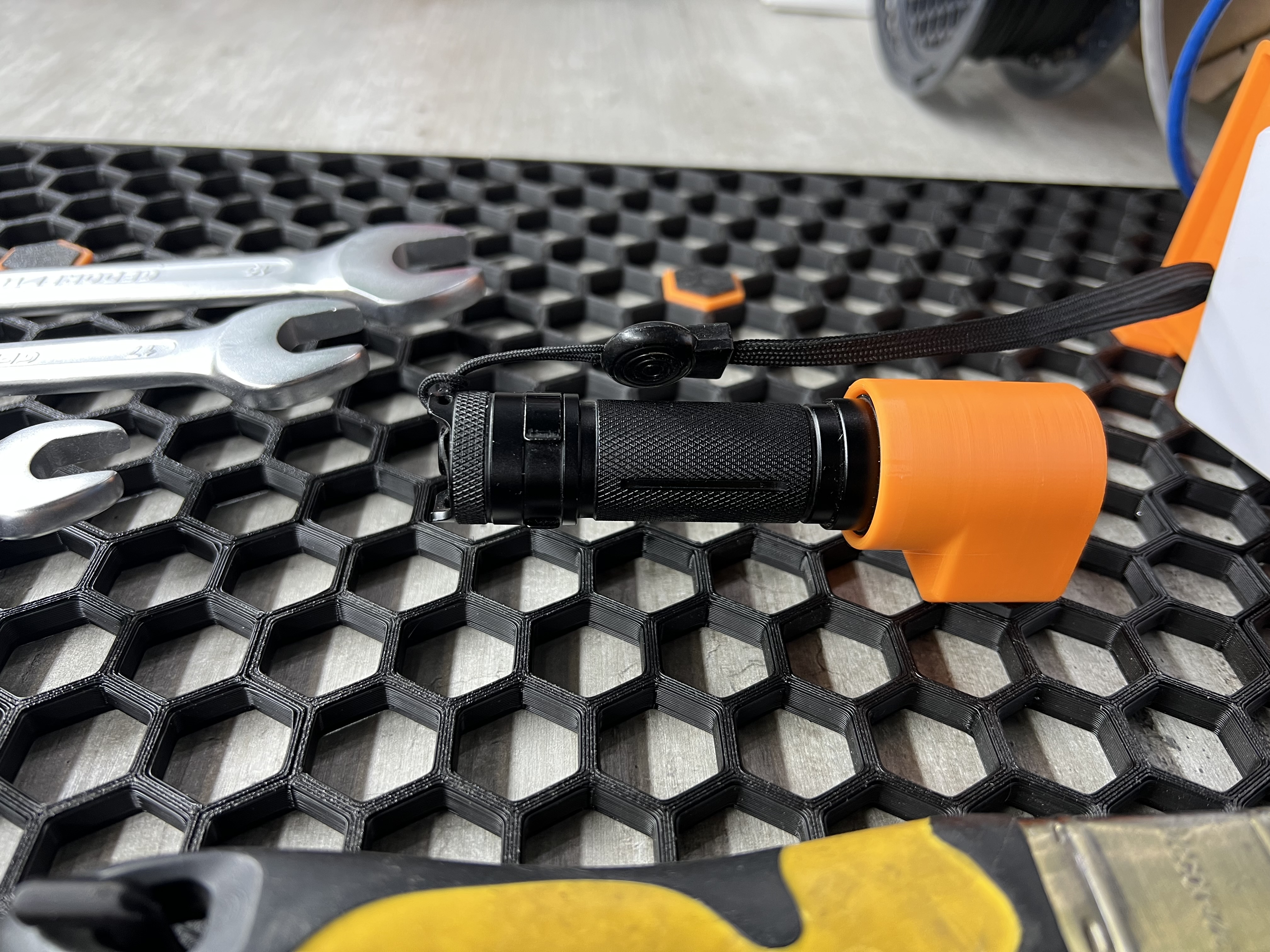 Fenix C6 Flash light holder for HSW