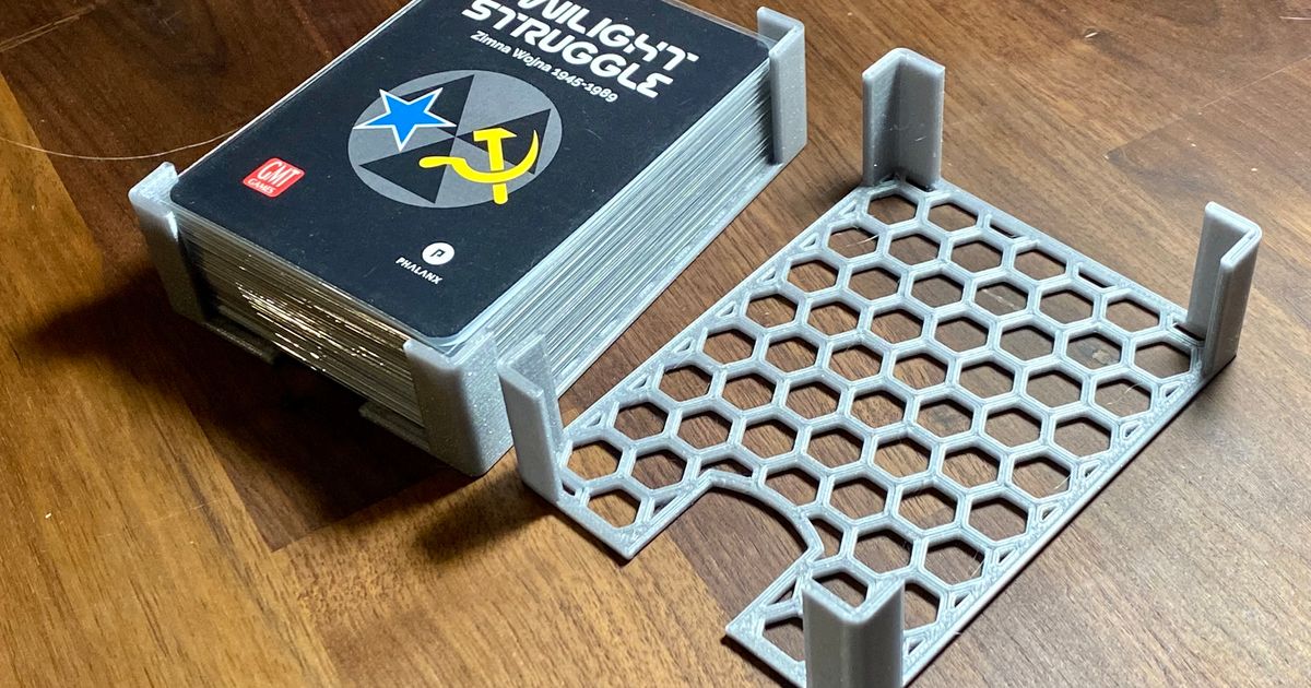 Card Holder for Standard American Sleeved Cards 57,5x89 by MtEden