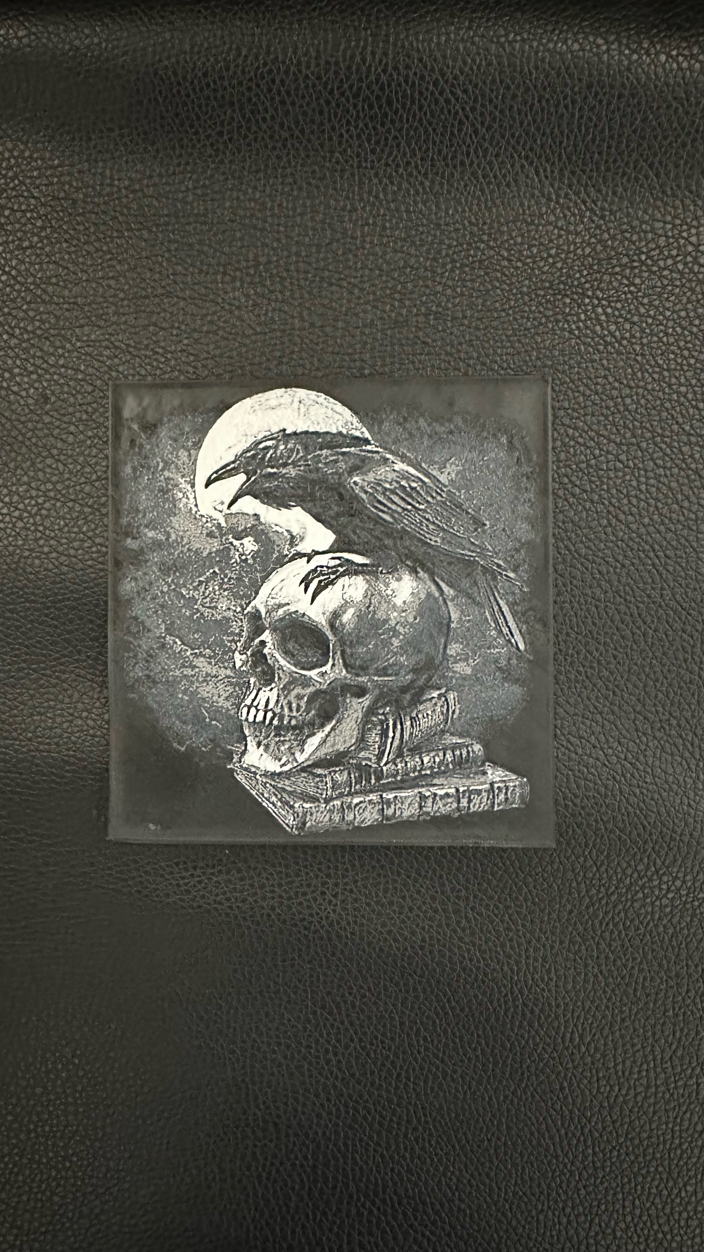 HueForge Raven and Skull