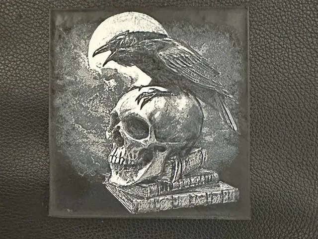 HueForge Raven and Skull