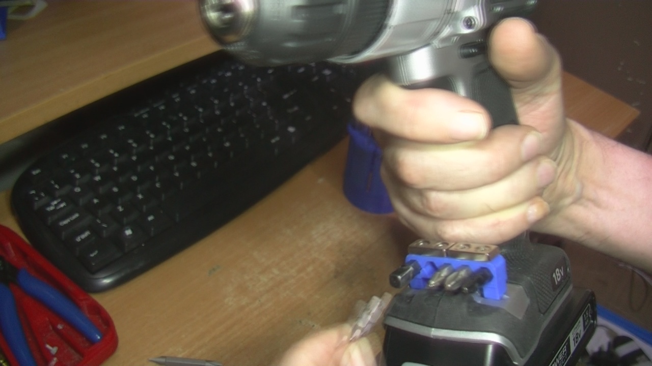 Black and Decker battery drill screwdriver bits holder. Model BCD700S