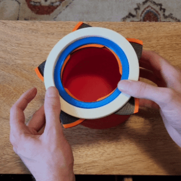 Miniatura 2 do modelo 3D Mechanical Iris Container