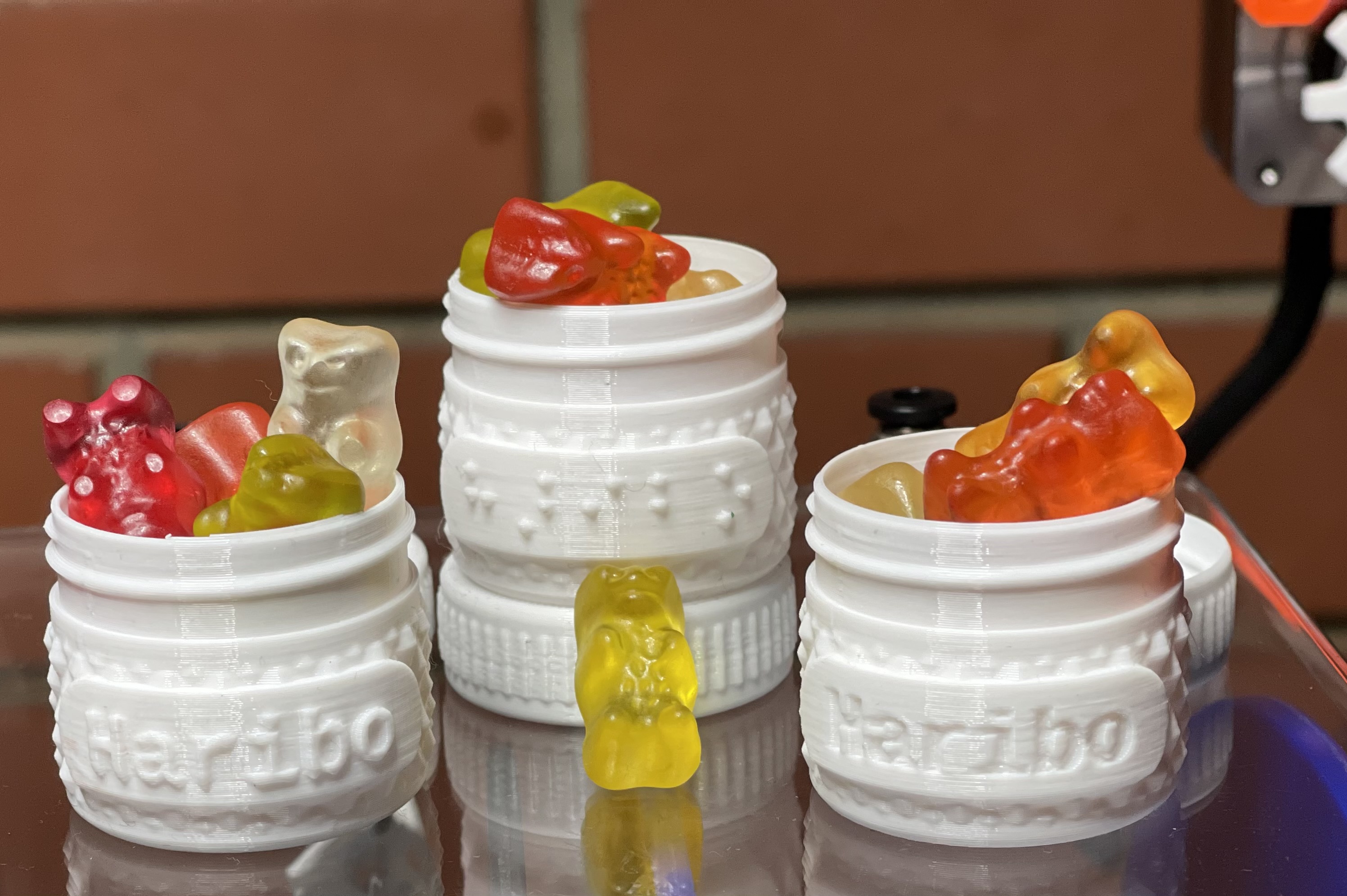 Screw top lid container  optional label in text or braille and optional texture