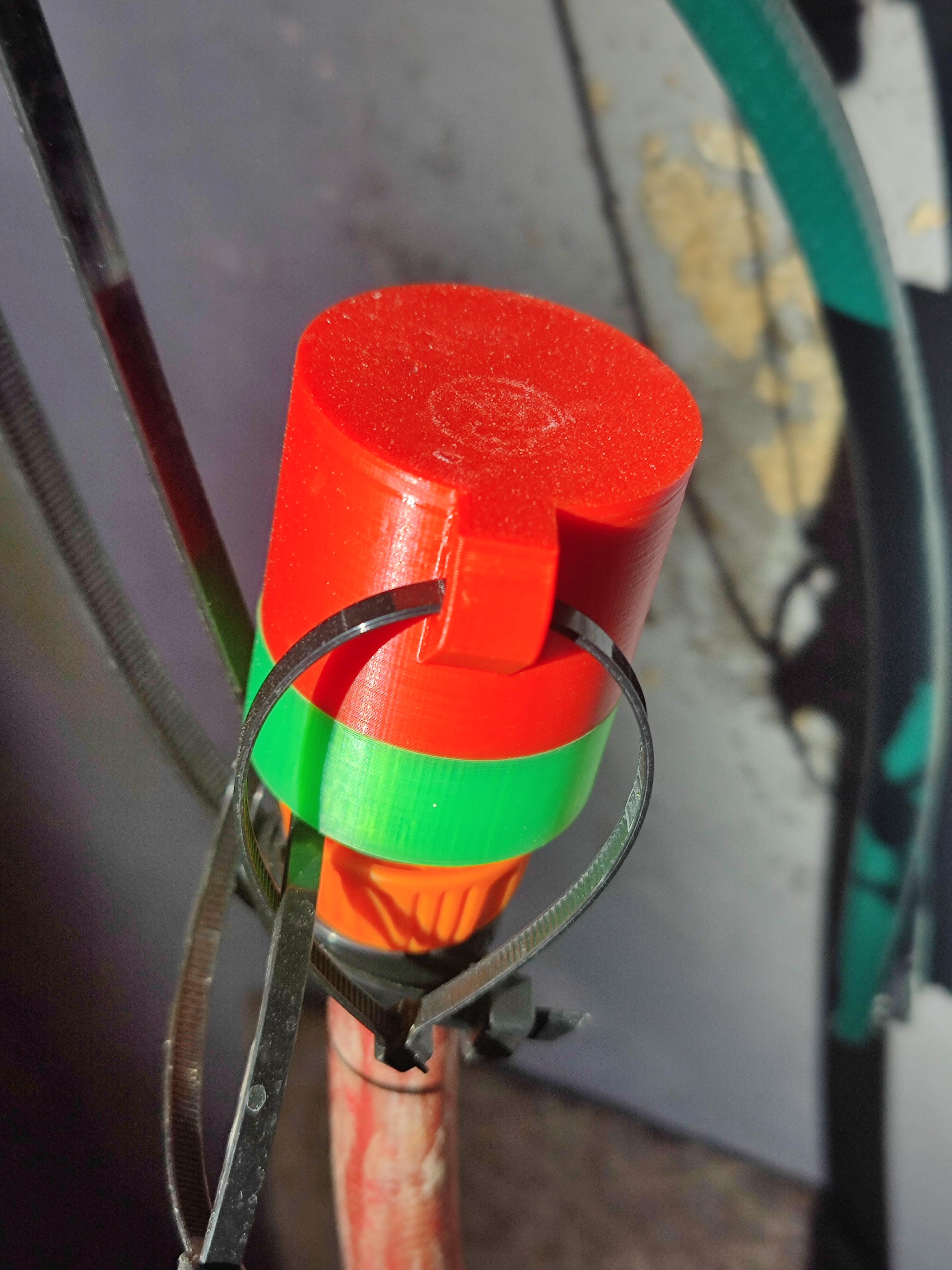 Gardenhose coupler dust cover cap to protect inlet from debris while