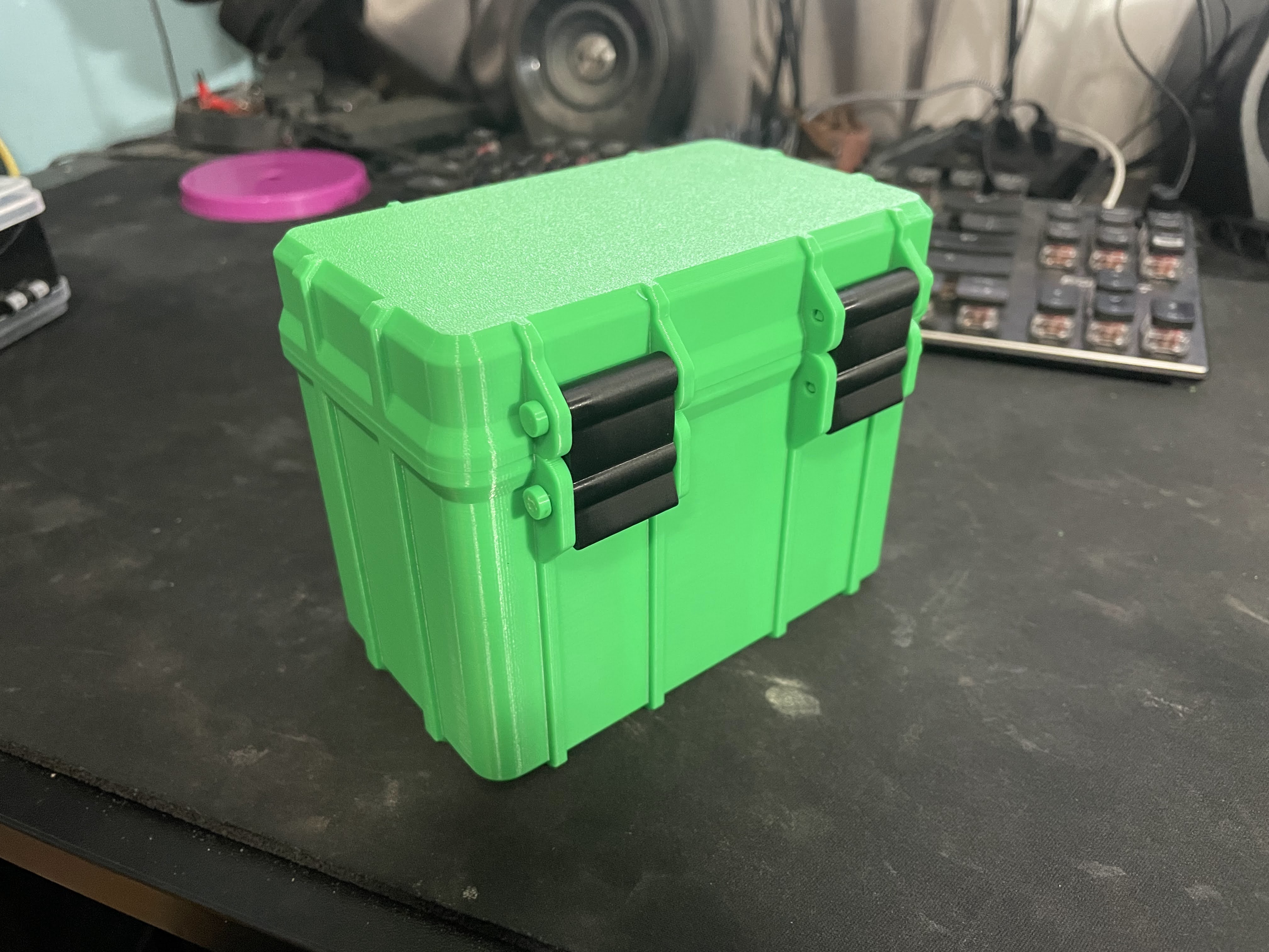 Miniatura 2 do modelo 3D Rugged Commander Deck box