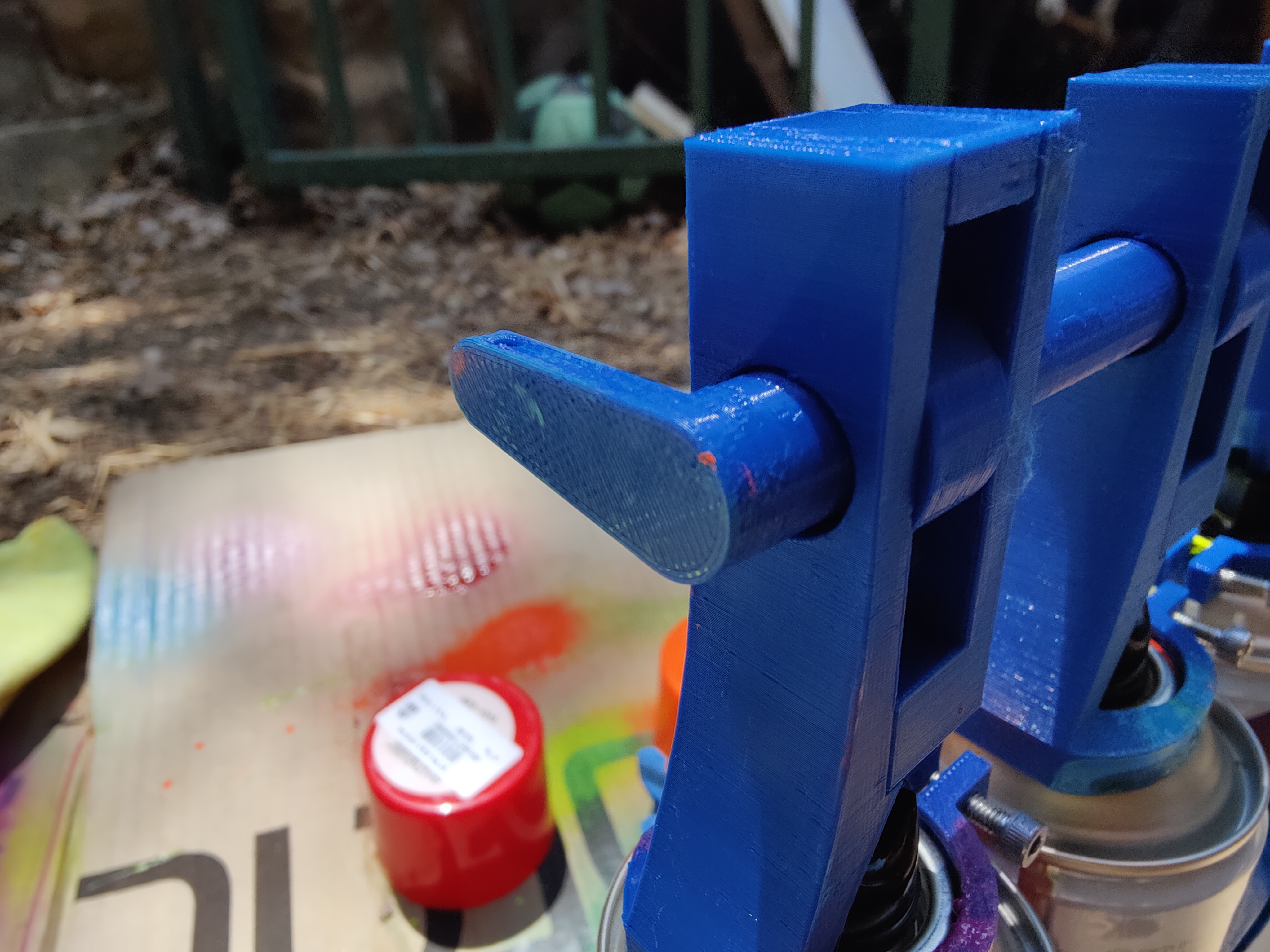 Miniatura 6 do modelo 3D Pride Flag Sprayer