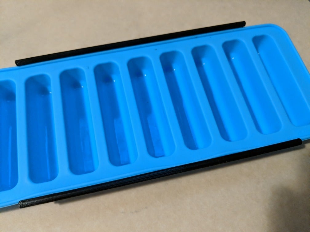 Silicon Rod Ice Tray Holder/Stiffener by mofosyne Download free STL