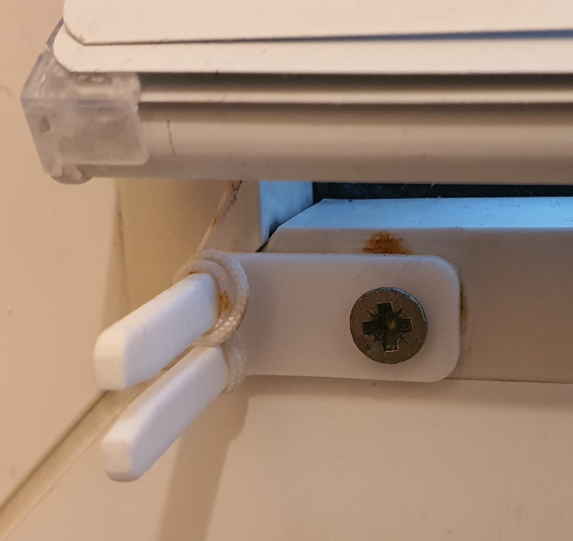 Window blinds string strainer by Dester Download free STL model