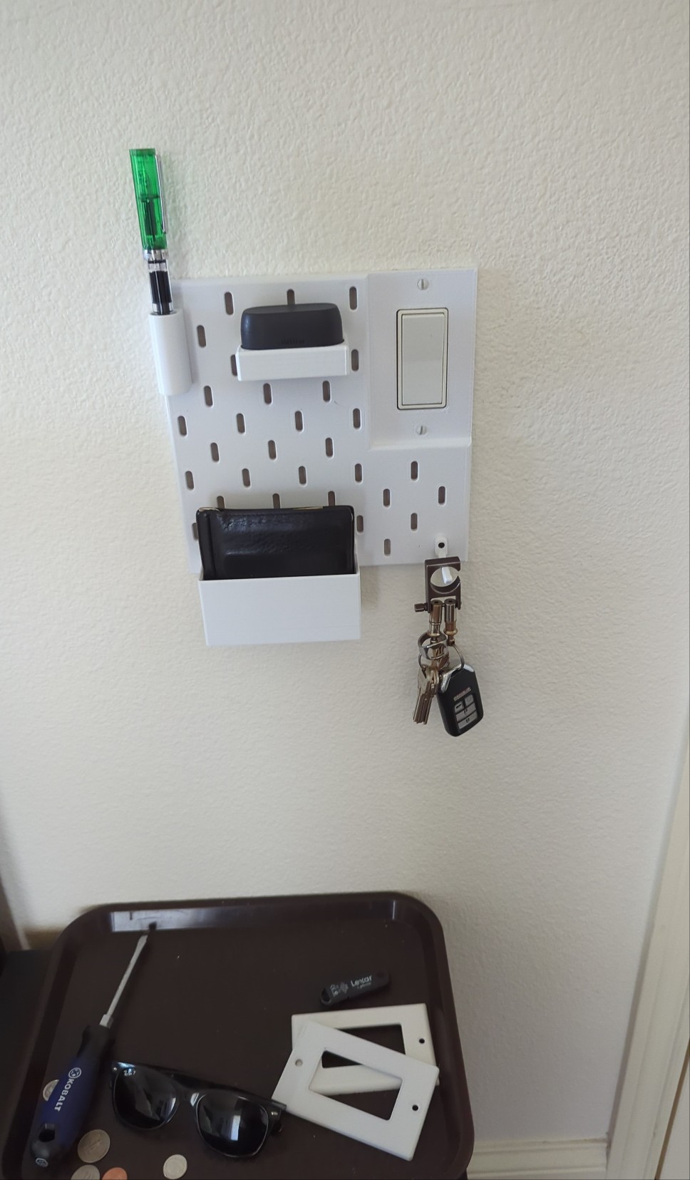 Skadis Light Switch Plate