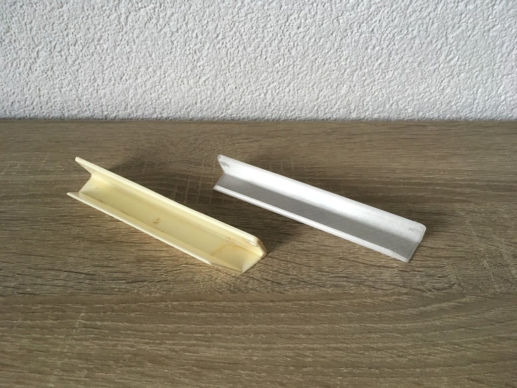 Sliding door handle